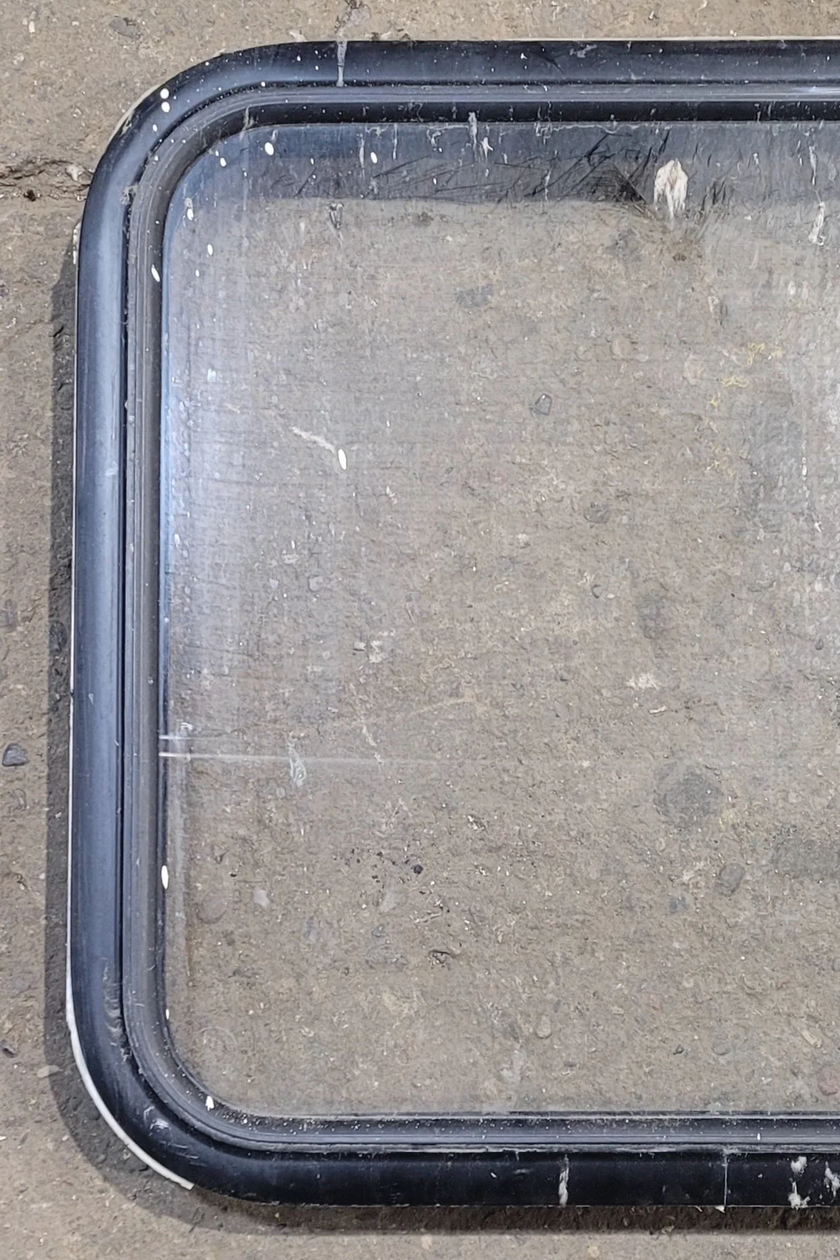 Used Black Radius Non Opening Window : 23 1/4" W x 21 3/4" H x 1 7/8" - Image 3