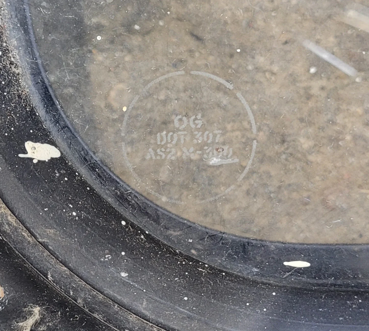 Used Black Radius Non Opening Window : 23 1/4" W x 21 3/4" H x 1 7/8" - Image 4