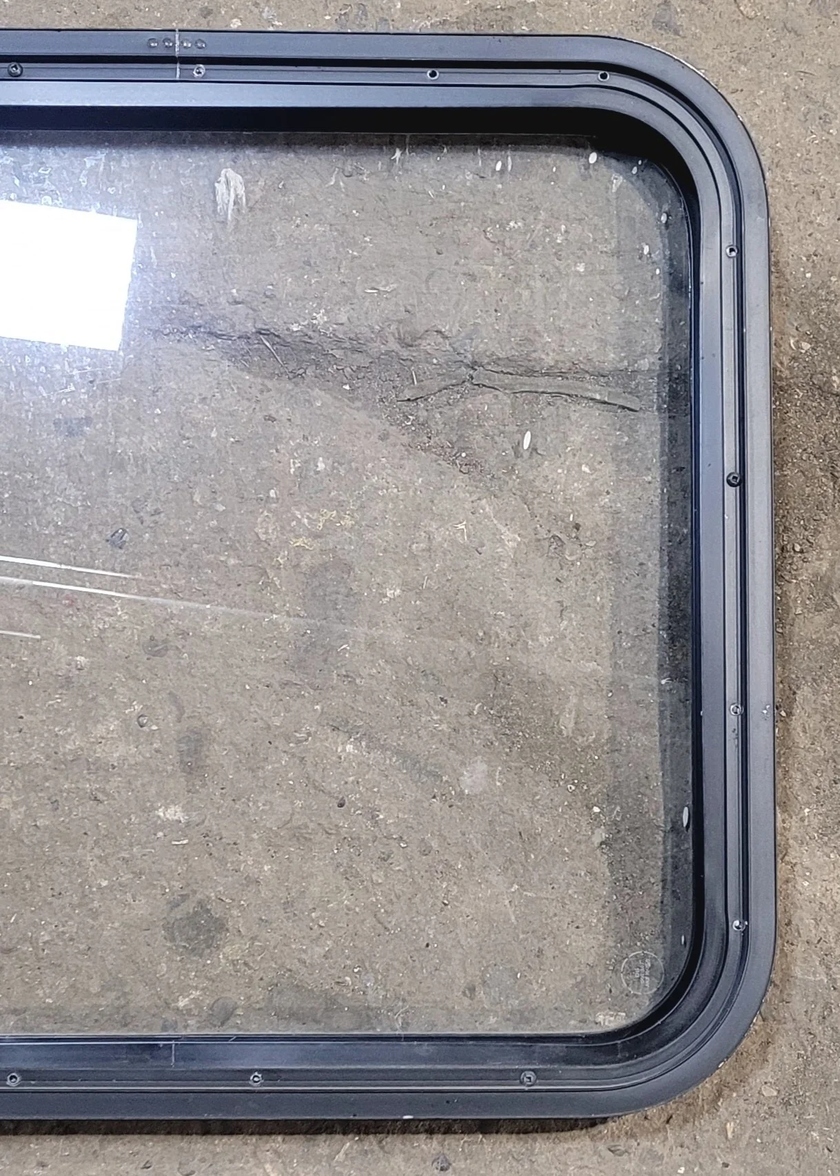 Used Black Radius Non Opening Window : 23 1/4" W x 21 3/4" H x 1 7/8" - Image 6