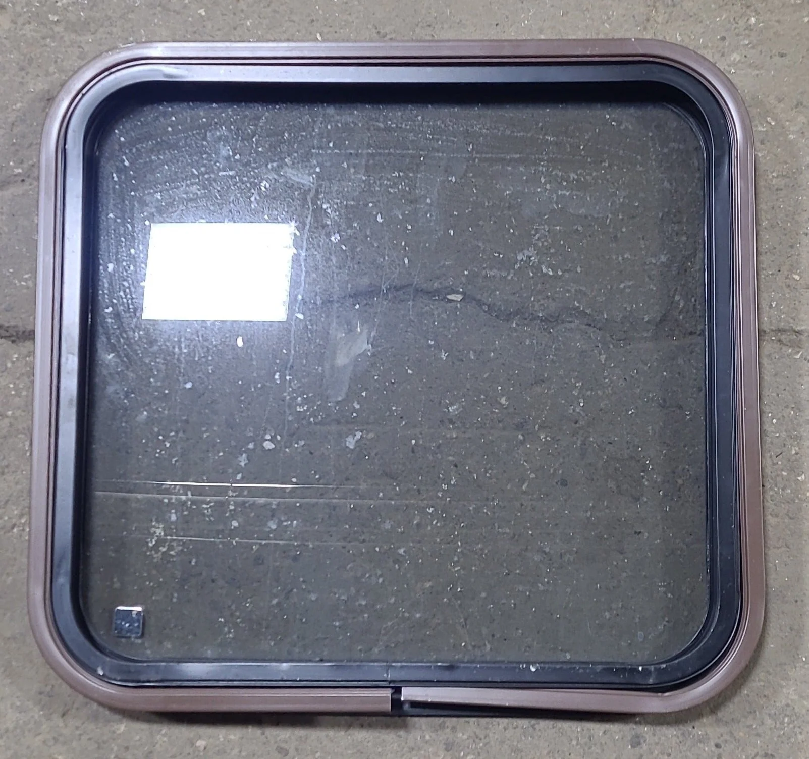 Used Black Radius Non Opening Window : 24 1/2" W x 23" H x 1 1/2" D - Image 4