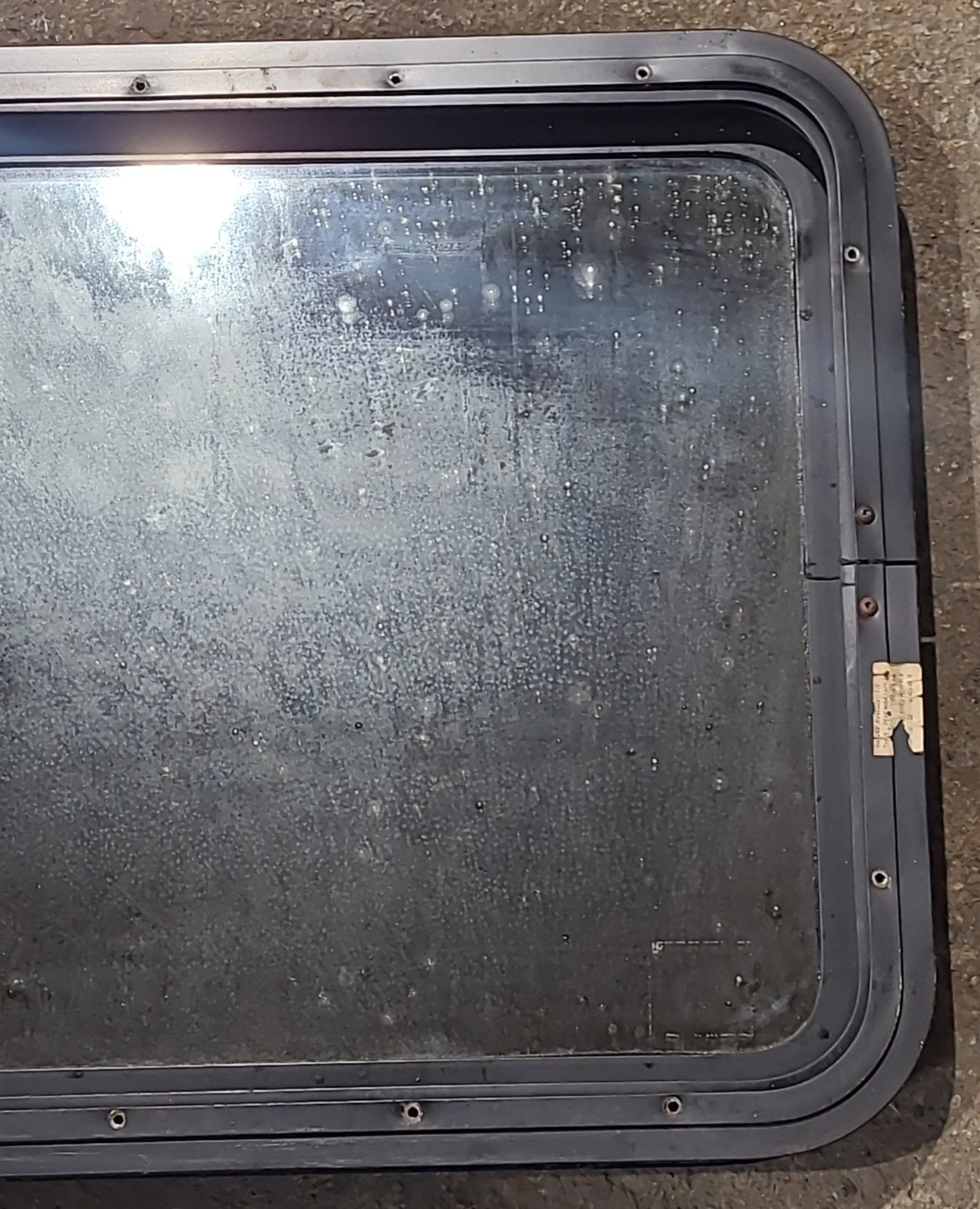 Used Black Radius Non Opening Window : 24" W x 21 1/2" H x 1 7/8" D - Image 6