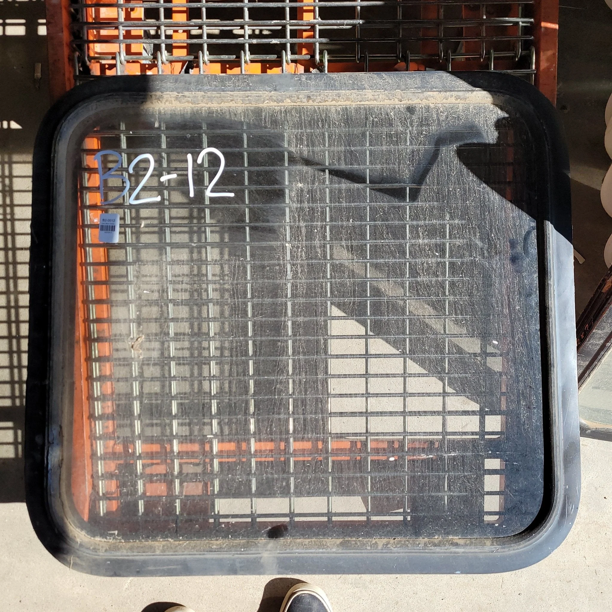 Used Black Radius Non-Opening Window : 27 X 25 X 2" D