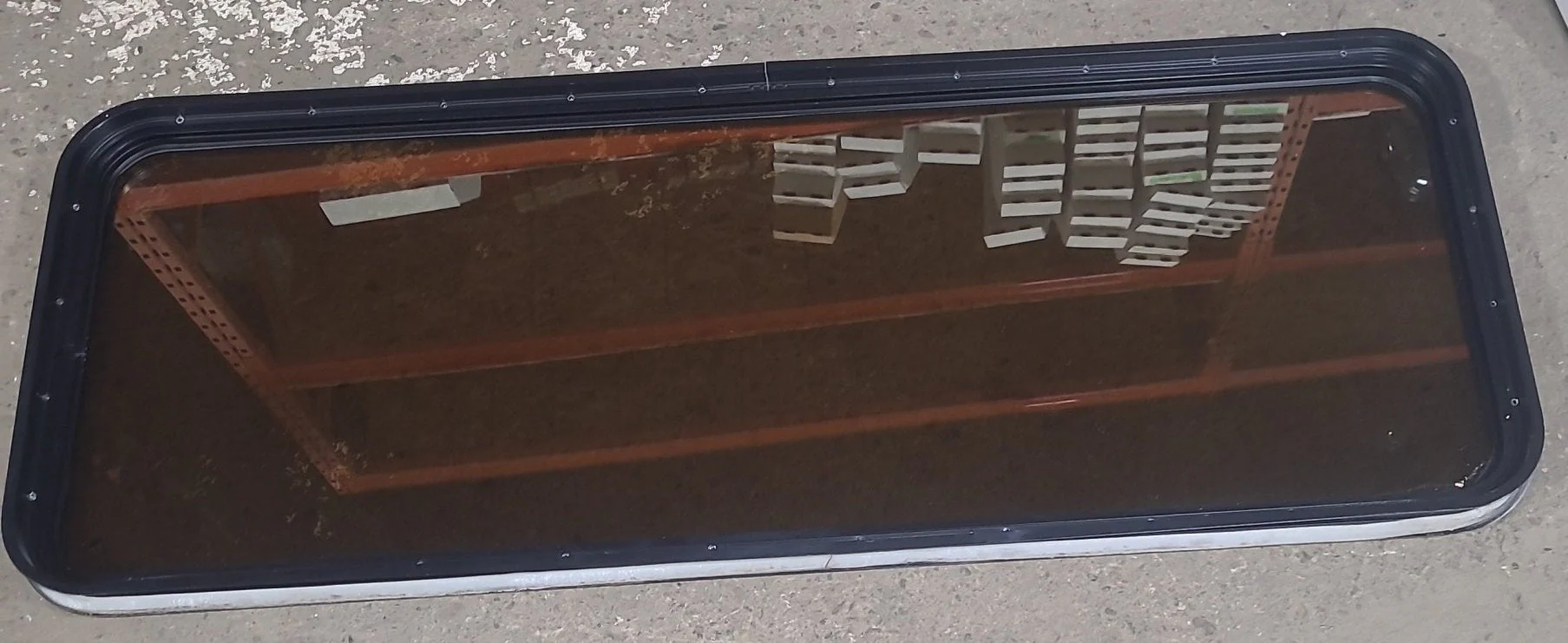 Used Black Radius Non Opening Window : 60 1/2" W x 21 3/4" H x 1 7/8" D - Image 4