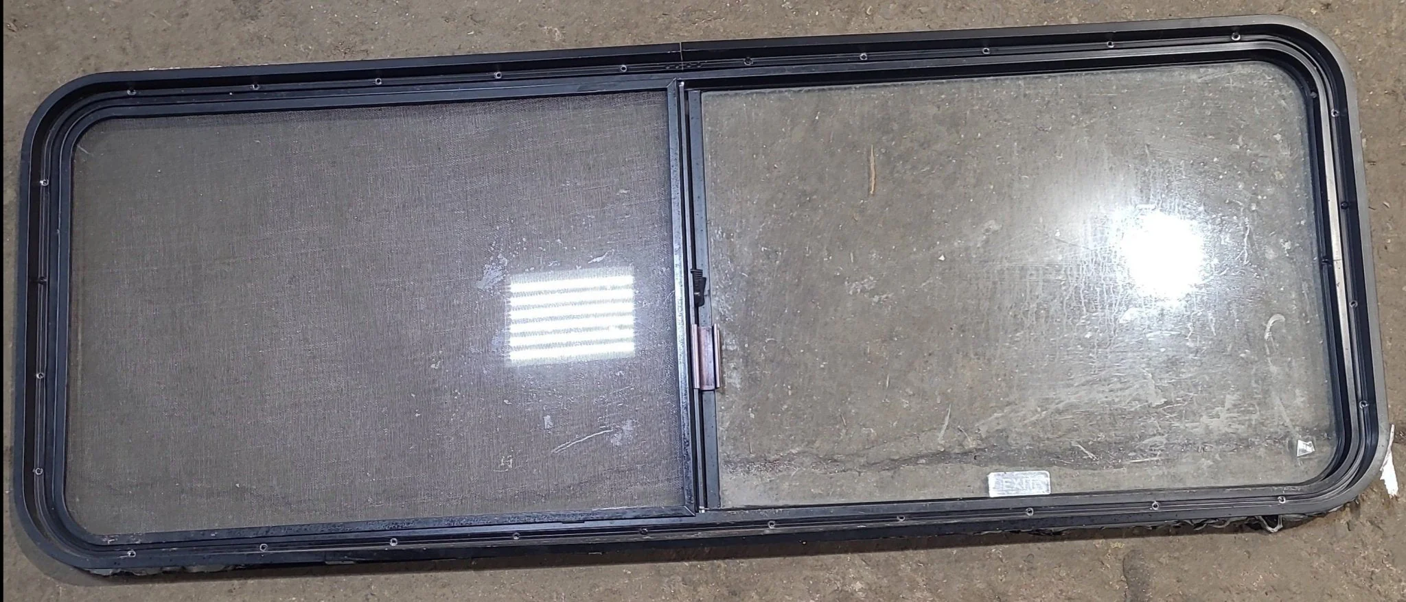 Used Black Radius Opening Window : 60 1/4" W x 21 3/4" H x 1 3/4" D - Image 5