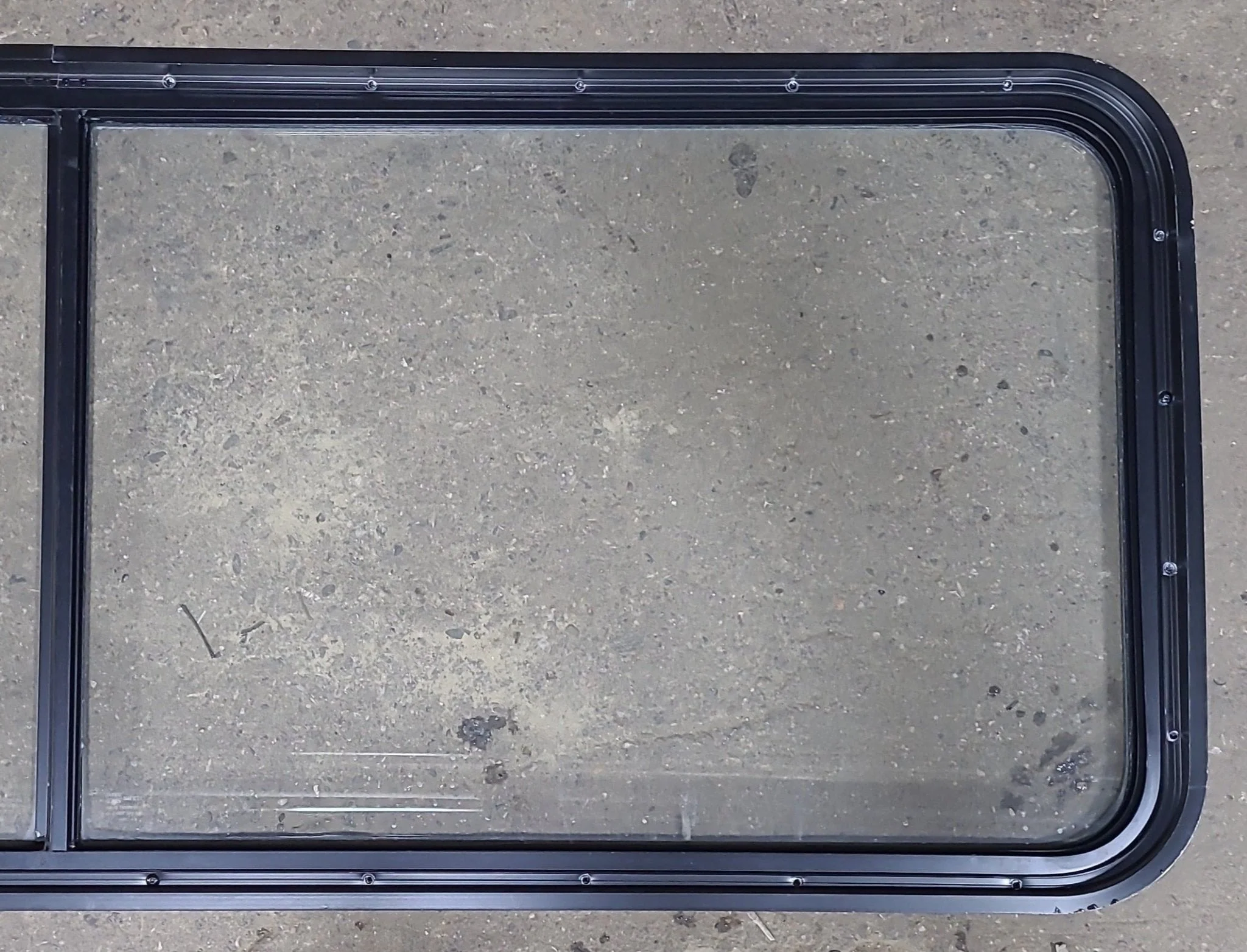Used Black Radius Non Opening Window : 60 1/4" W x 21 3/4" H x 1 7/8" D - Image 7
