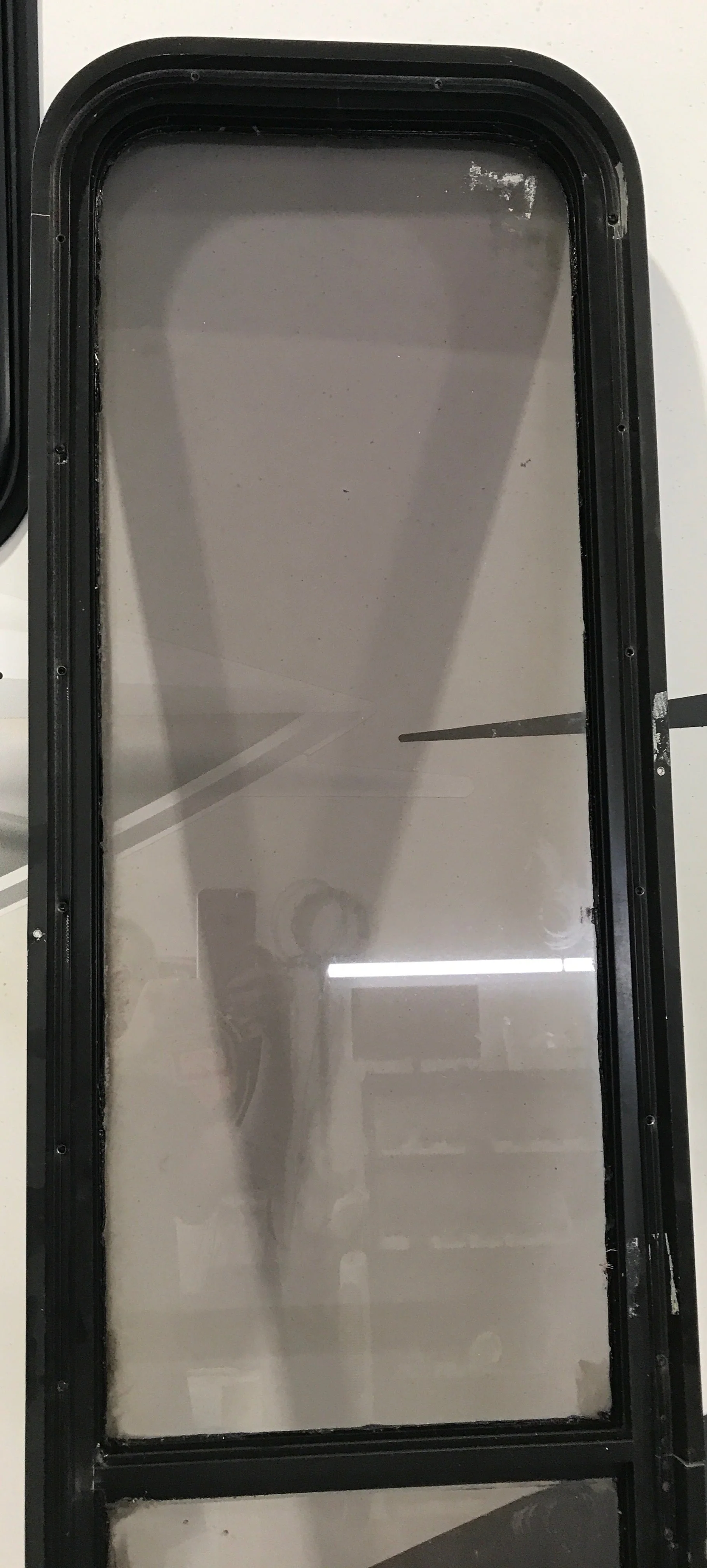 Used Black Radius Non Opening Window : 72 1/2" W x 15" H x 1 7/8" - Image 5