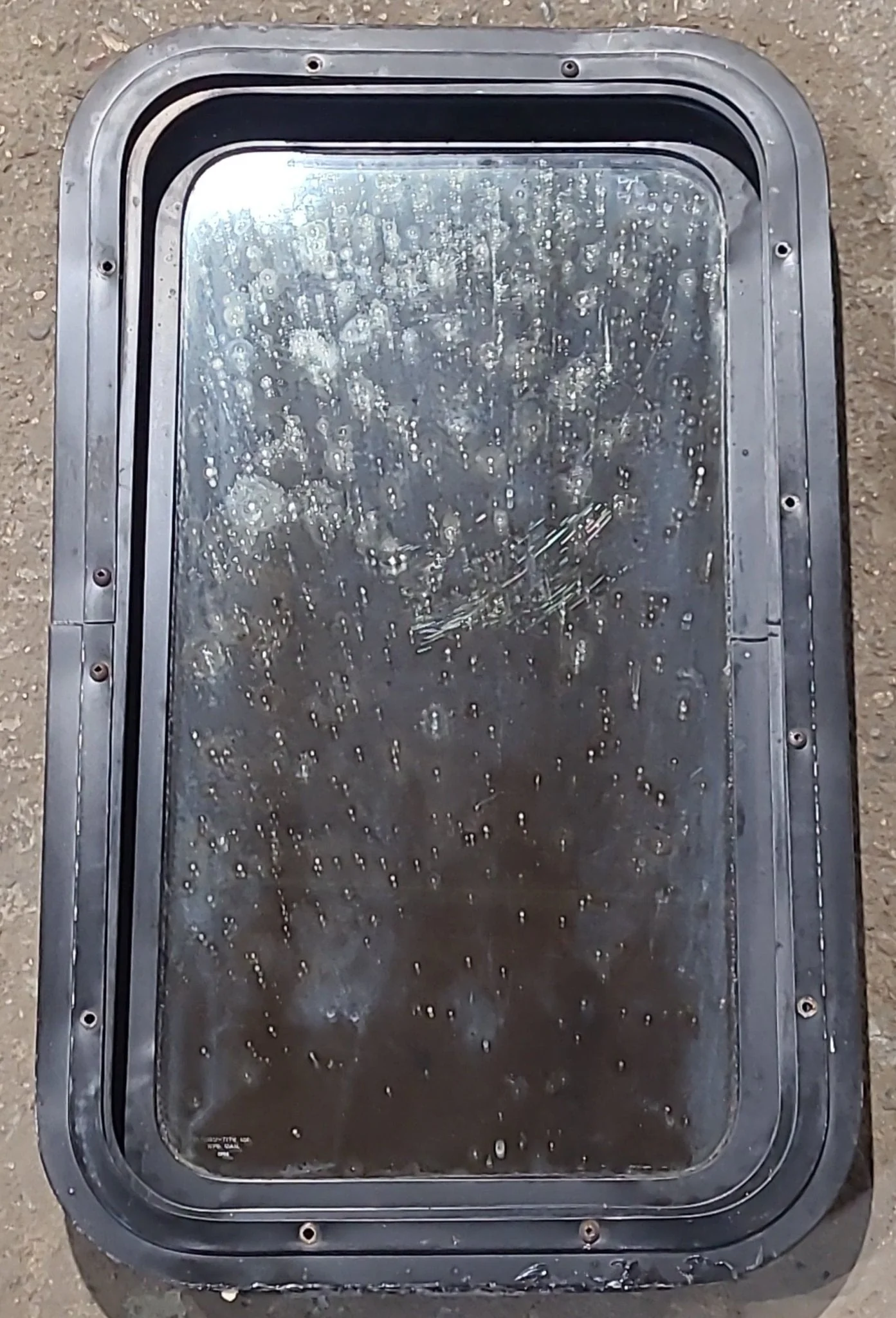 Used Black Radius Non Opening Window : 13 1/2" W x 23 1/2" H x 1 3/4" D - Image 4