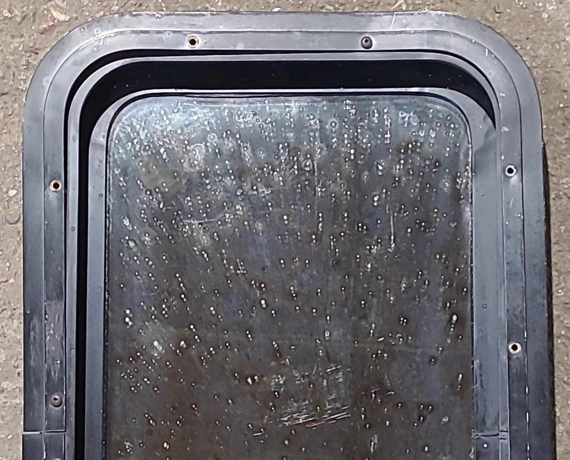 Used Black Radius Non Opening Window : 13 1/2" W x 23 1/2" H x 1 3/4" D - Image 5