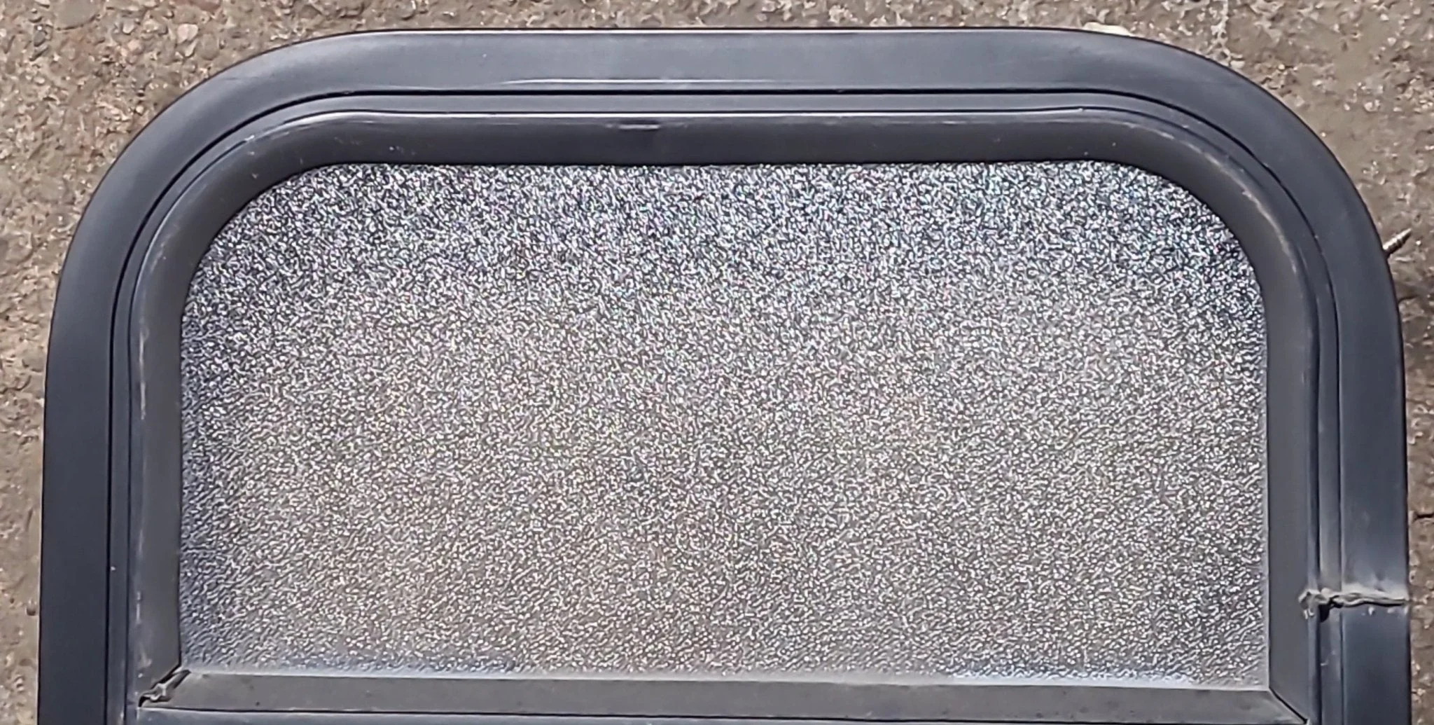 Used Black Radius Opening Window : 15 1/4" W x 18" H x 1 7/8" D - Image 3