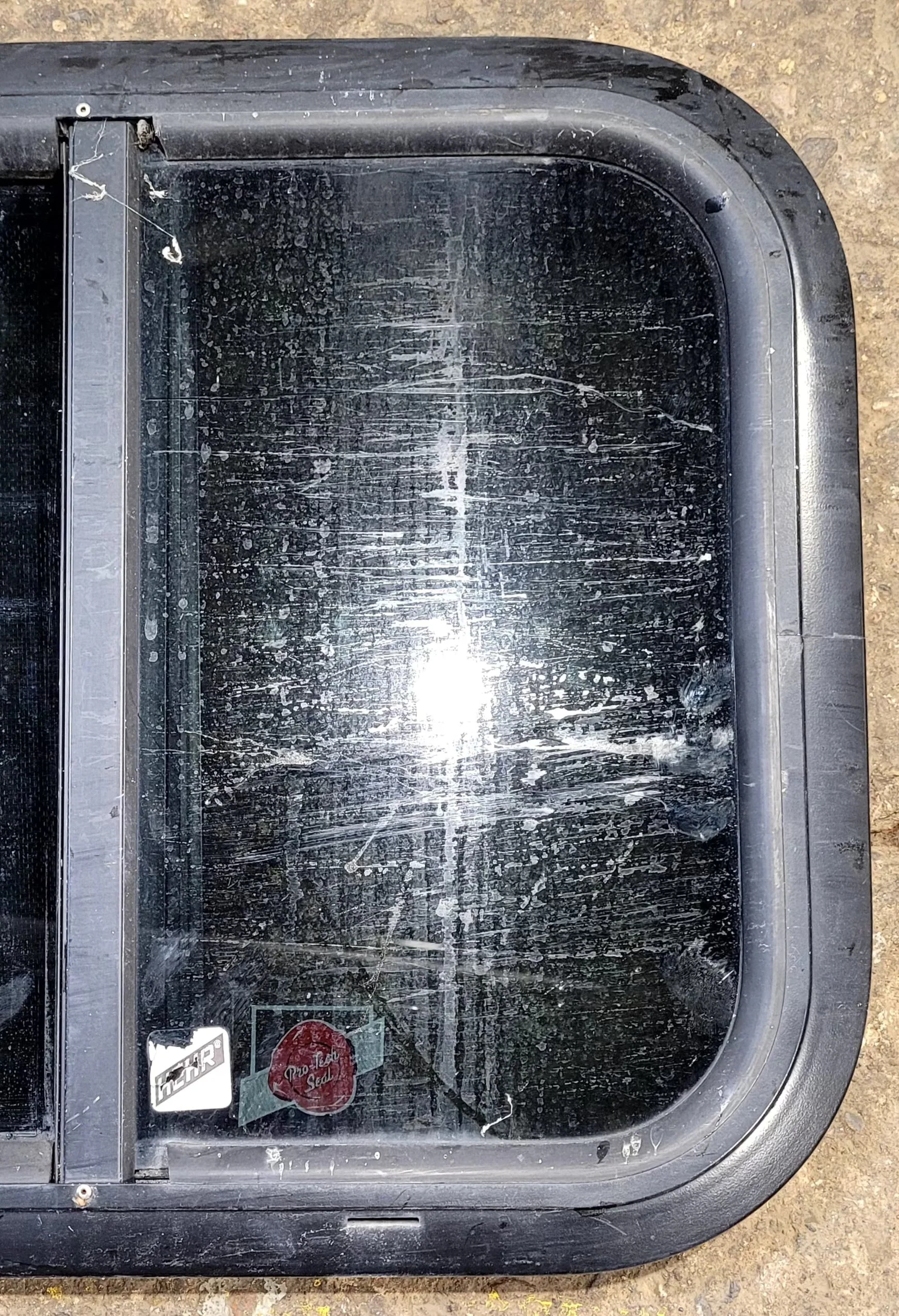 Used Black Radius Opening Window : 17 1/2" W x 14 1/4" H x 1 1/4" D - Image 3