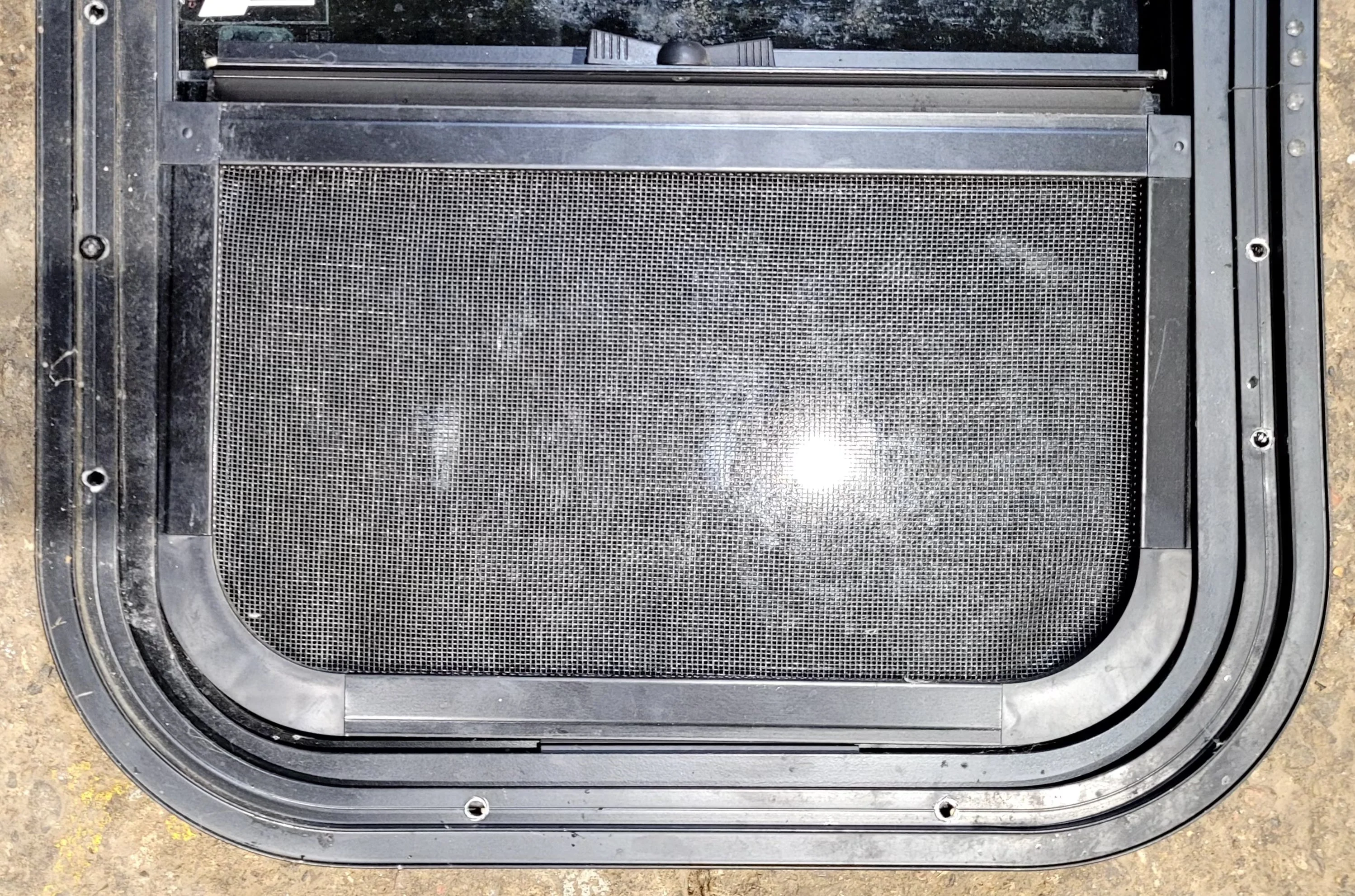 Used Black Radius Opening Window : 17 1/2" W x 14 1/4" H x 1 1/4" D - Image 5