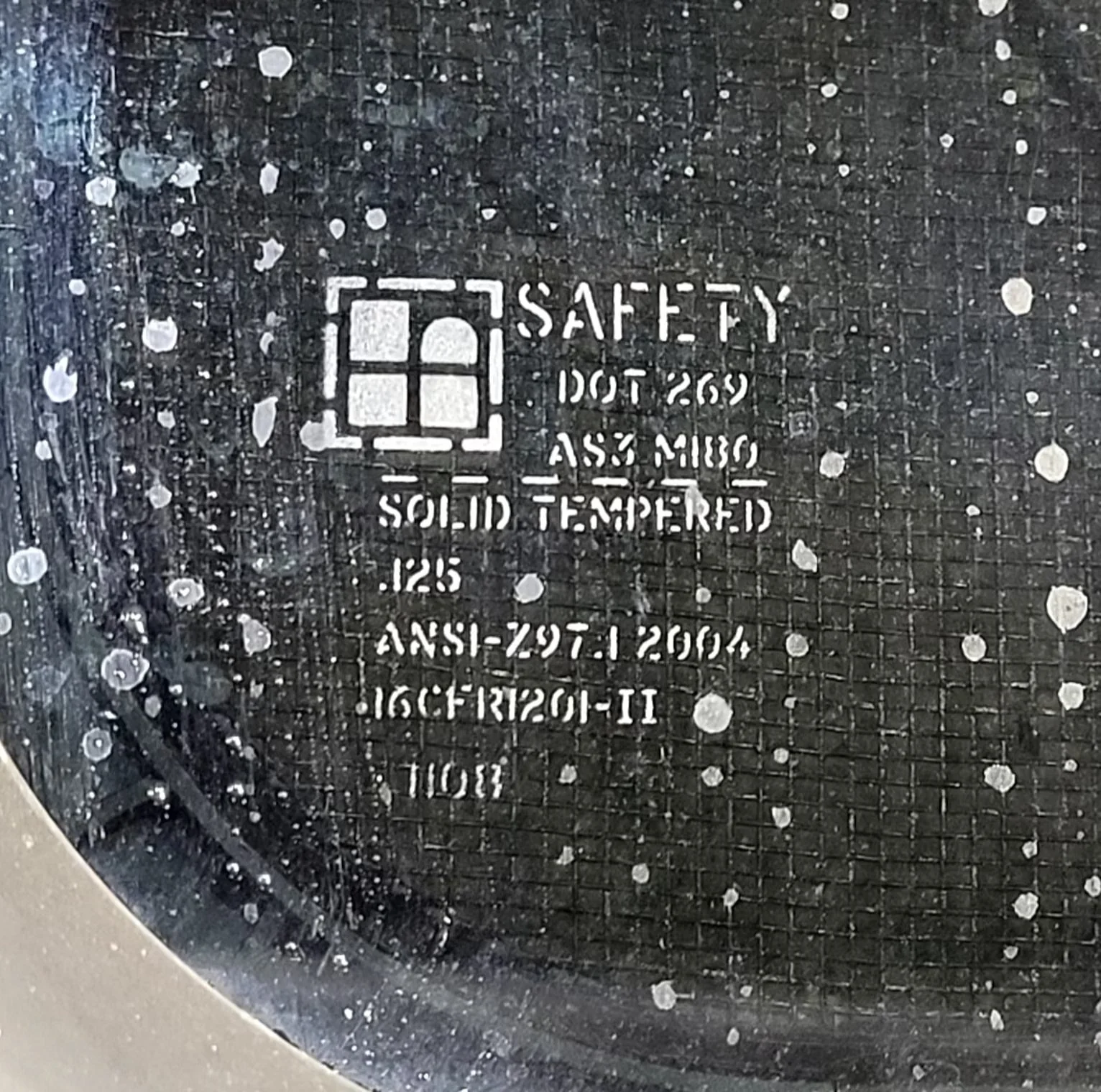 Used Black Radius Opening Window : 17 1/2" W x 21 1/2" H x 1 3/4" D - Image 4