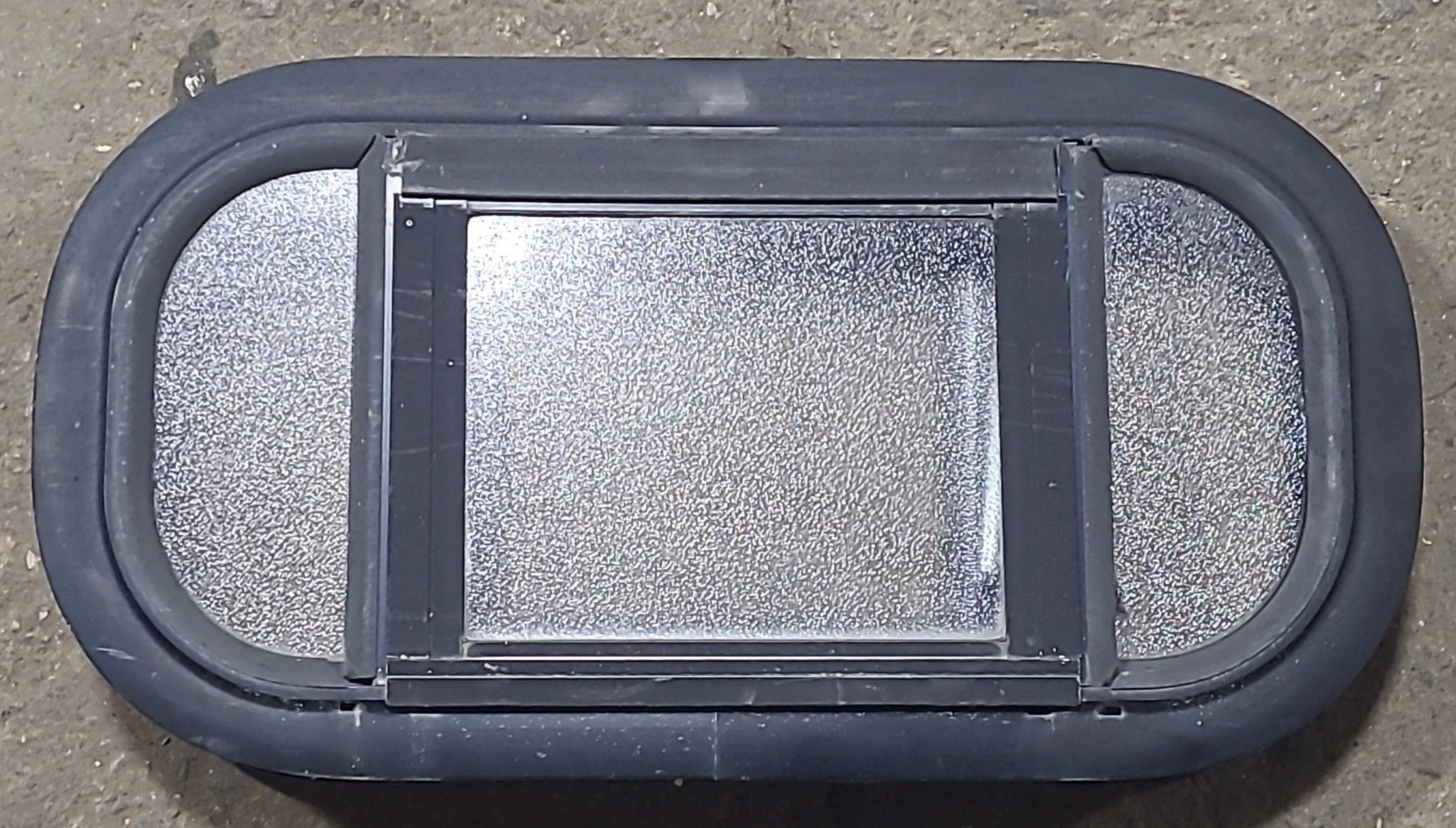 Used Black Radius Opening Window : 17 1/2" W x 8 1/2" H x 1 3/4" D