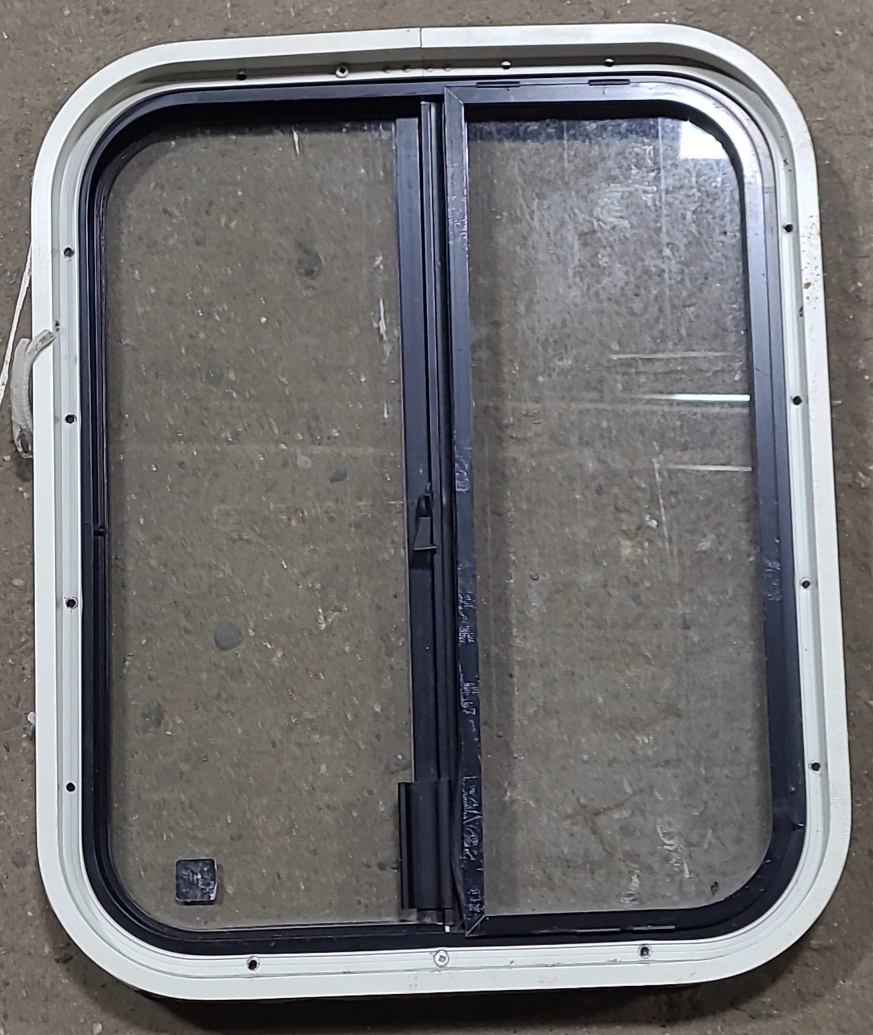 Used Black Radius Opening Window : 17 3/4" W x 22" H x 1 7/8" D - Image 4
