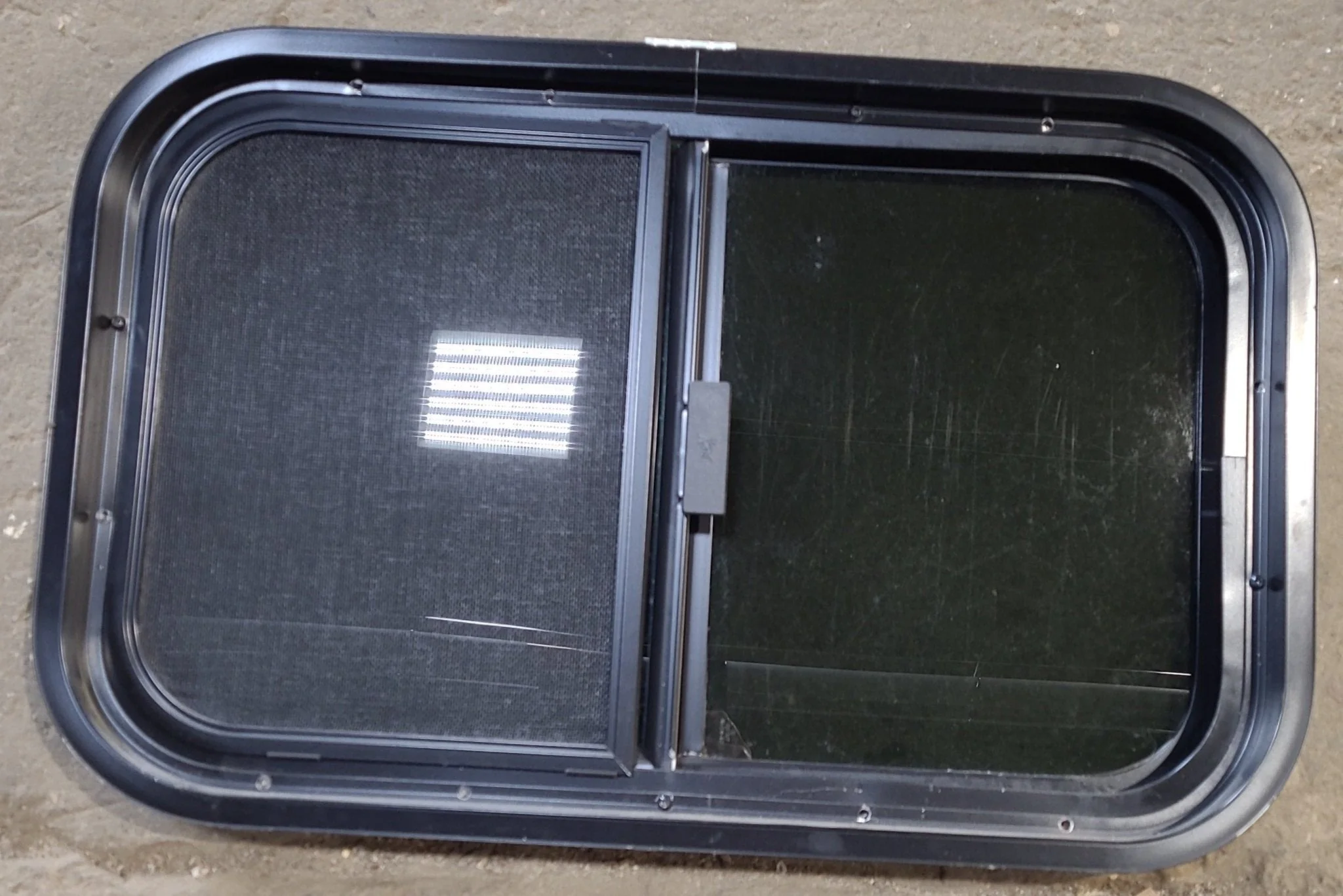 Used Black Radius Opening Window : 23 1/2" W x 14 1/2" H x 1 7/8" D - Image 5