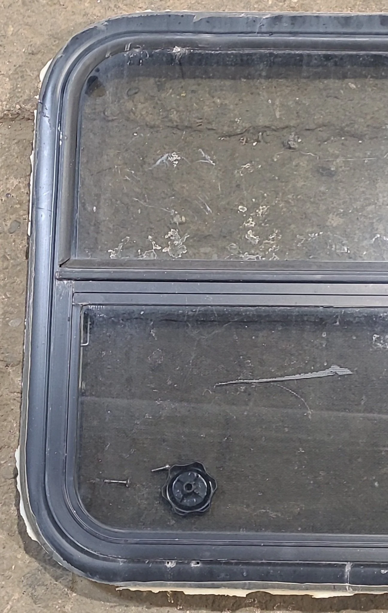 Used Black Radius Opening Window : 23 1/4" W x 21 1/4" H x 1 1/4" D - Image 3