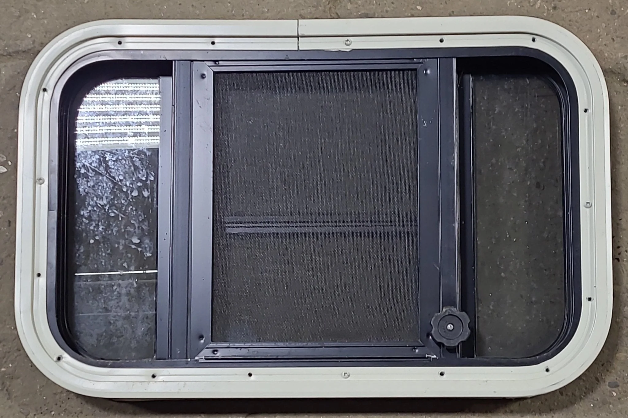 Used Black Radius Opening Window : 23" W x 14 1/8" H x 1 3/4" D - Image 4
