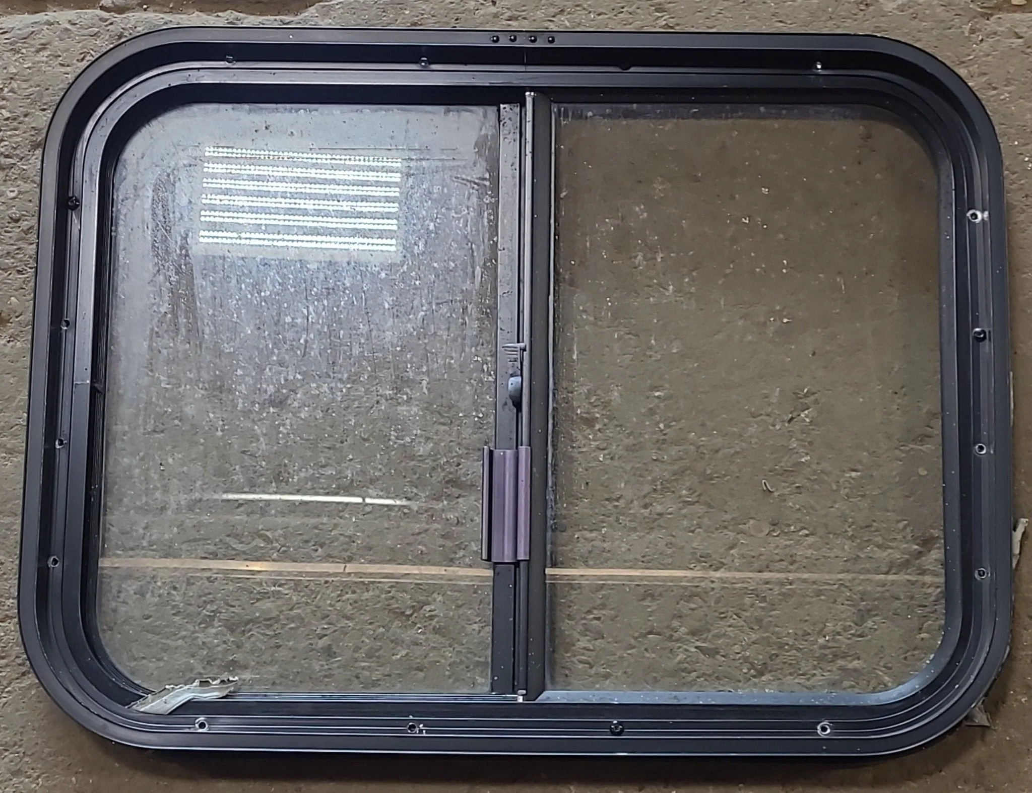 Used Black Radius Opening Window : 24 1/2" W x 18" H x 1 7/8" D - Image 4