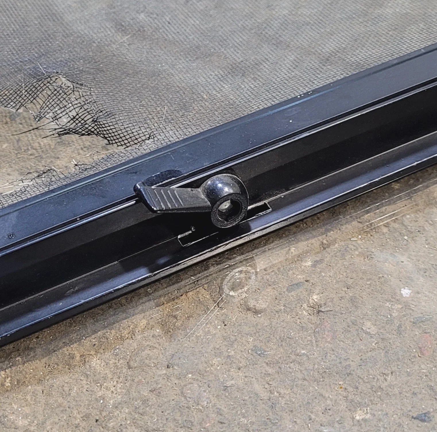 Used Black Radius Opening Window : 24 1/4" W x 25 3/4" H x 1 3/4" - Image 9