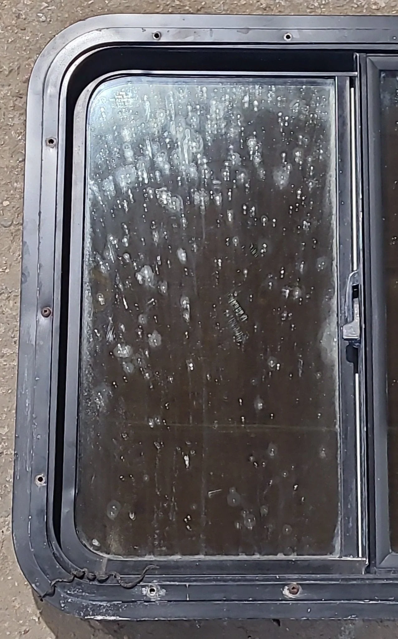 Used Black Radius Opening Window : 24" W x 21 1/2" H x 1 7/8" D - Image 7