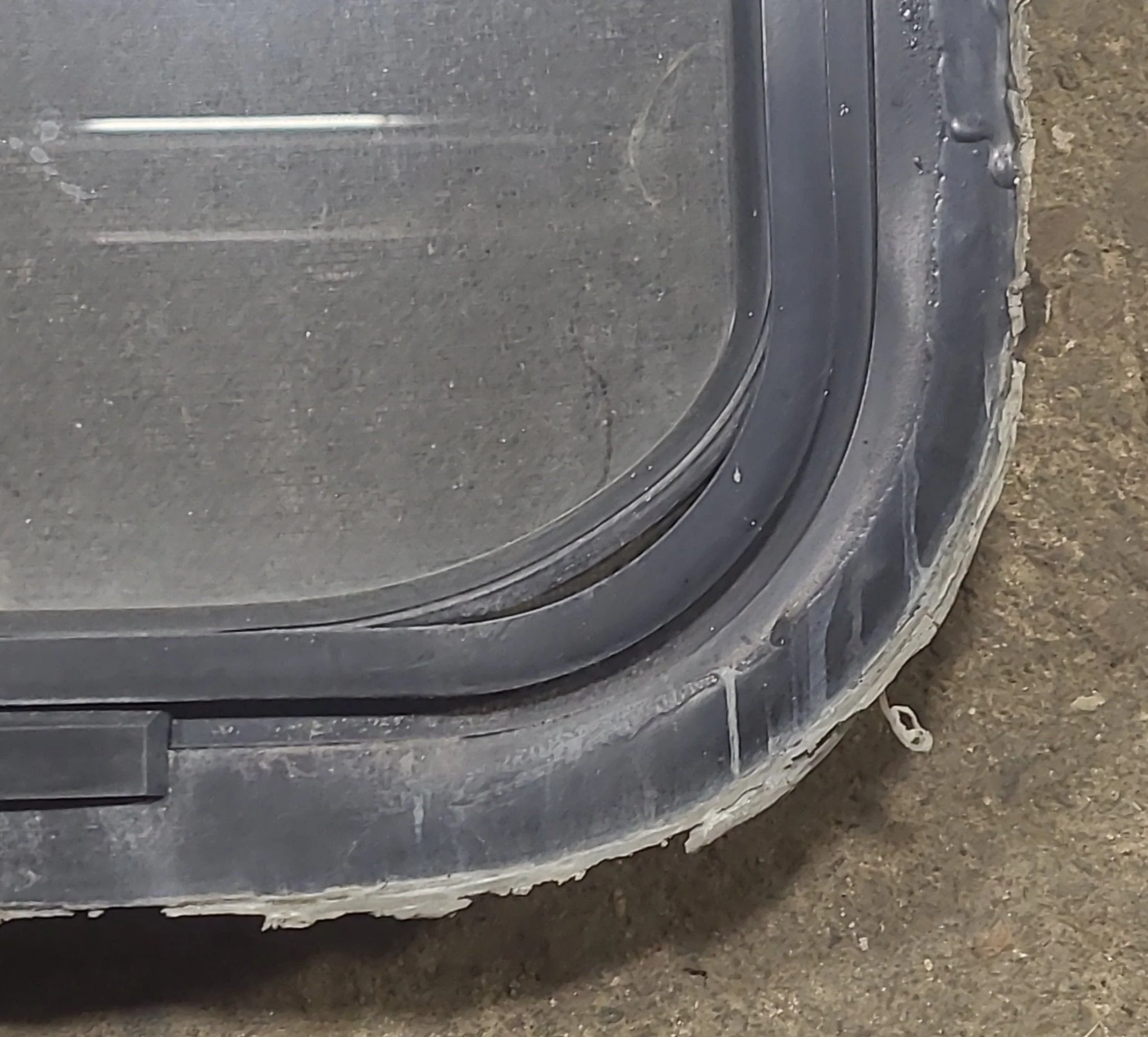 Used Black Radius Opening Window : 26 1/2" W x 39 3/4" H x 1 7/8" D - Image 4