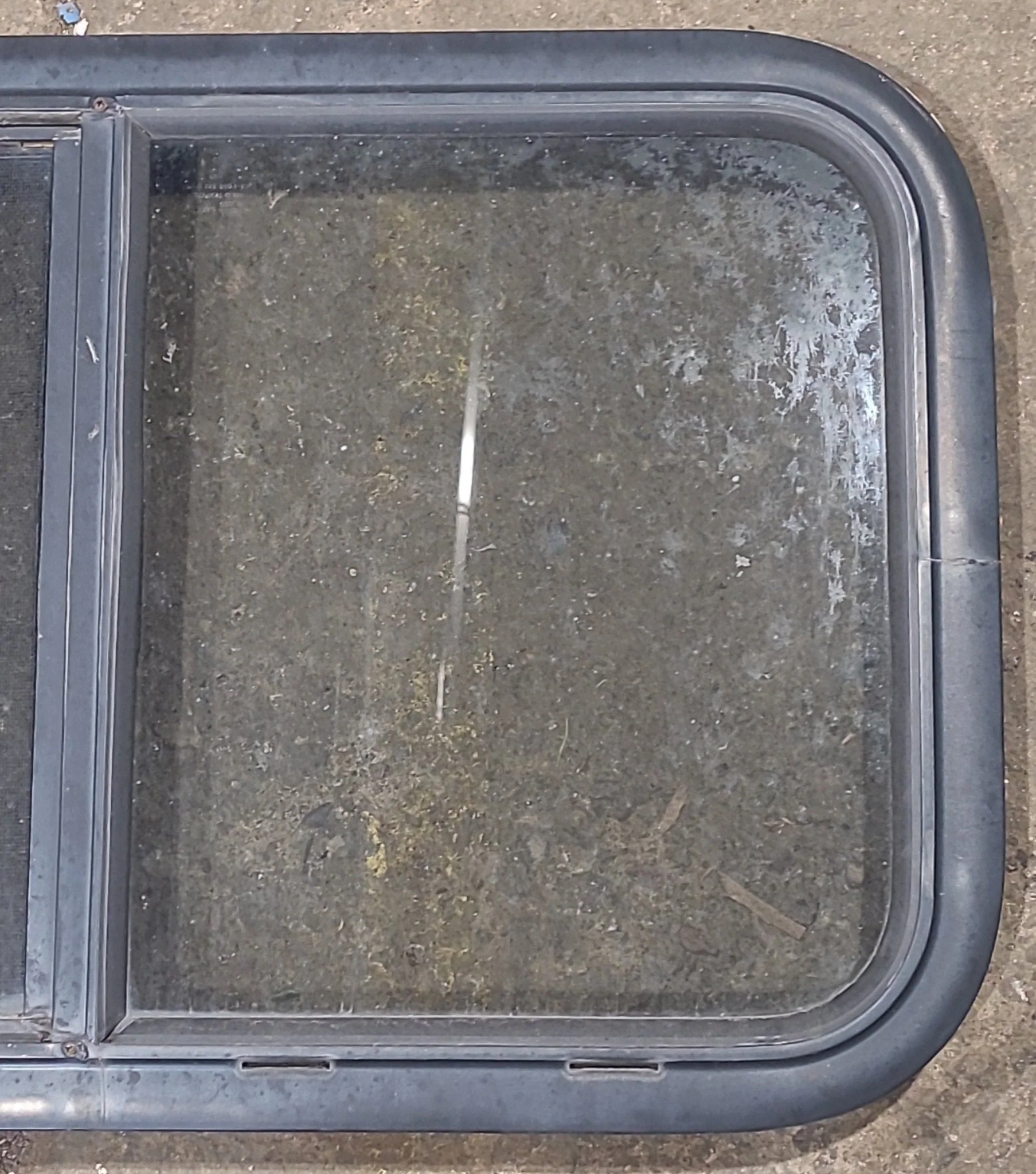 Used Black Radius Opening Window : 29 1/2" W x 17 1/2" H x 1 3/4" D - Image 3