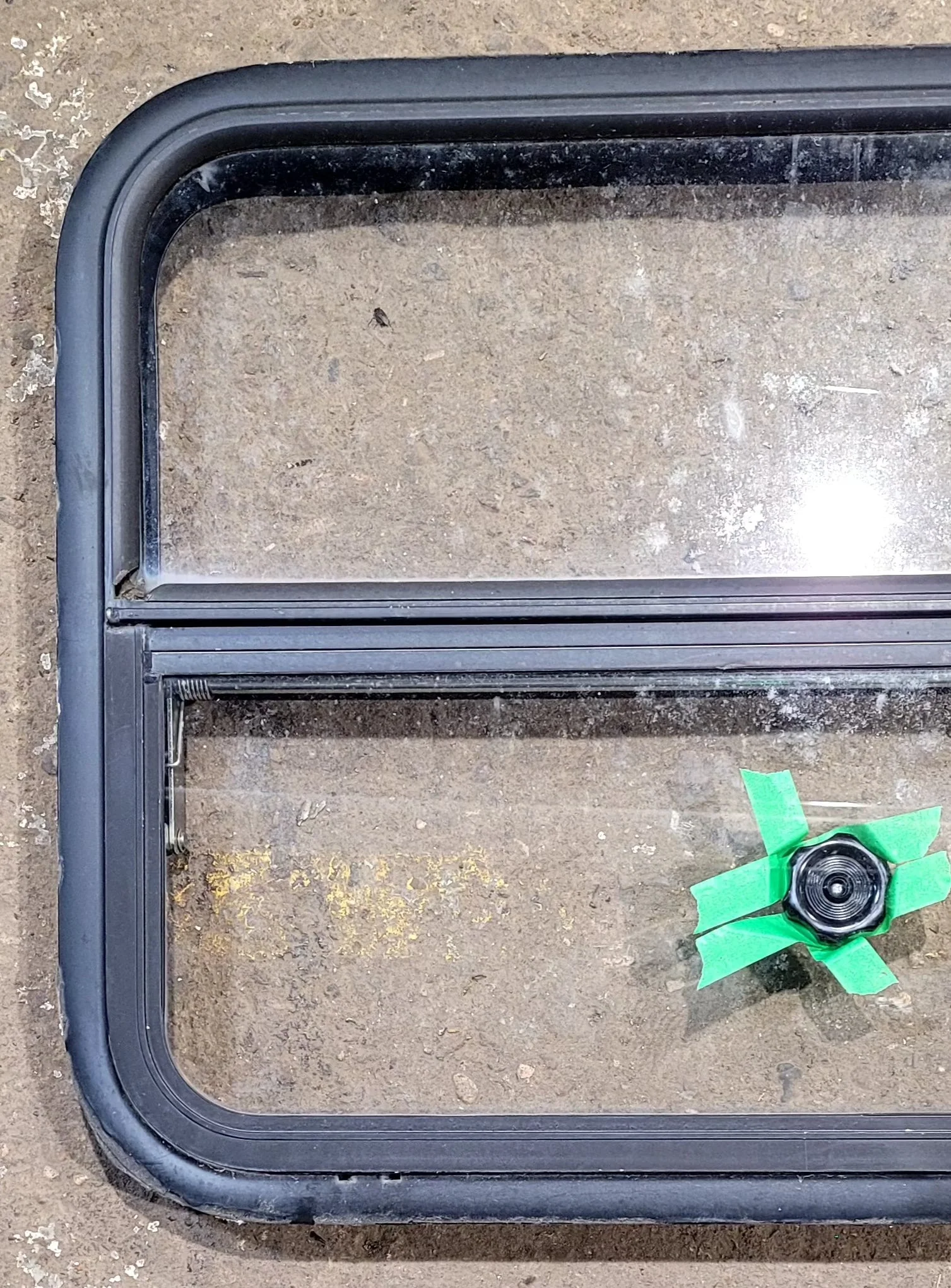 Used Black Radius Opening Window : 29 1/2" W x 21 1/2" H x 1 1/2" D - Image 2