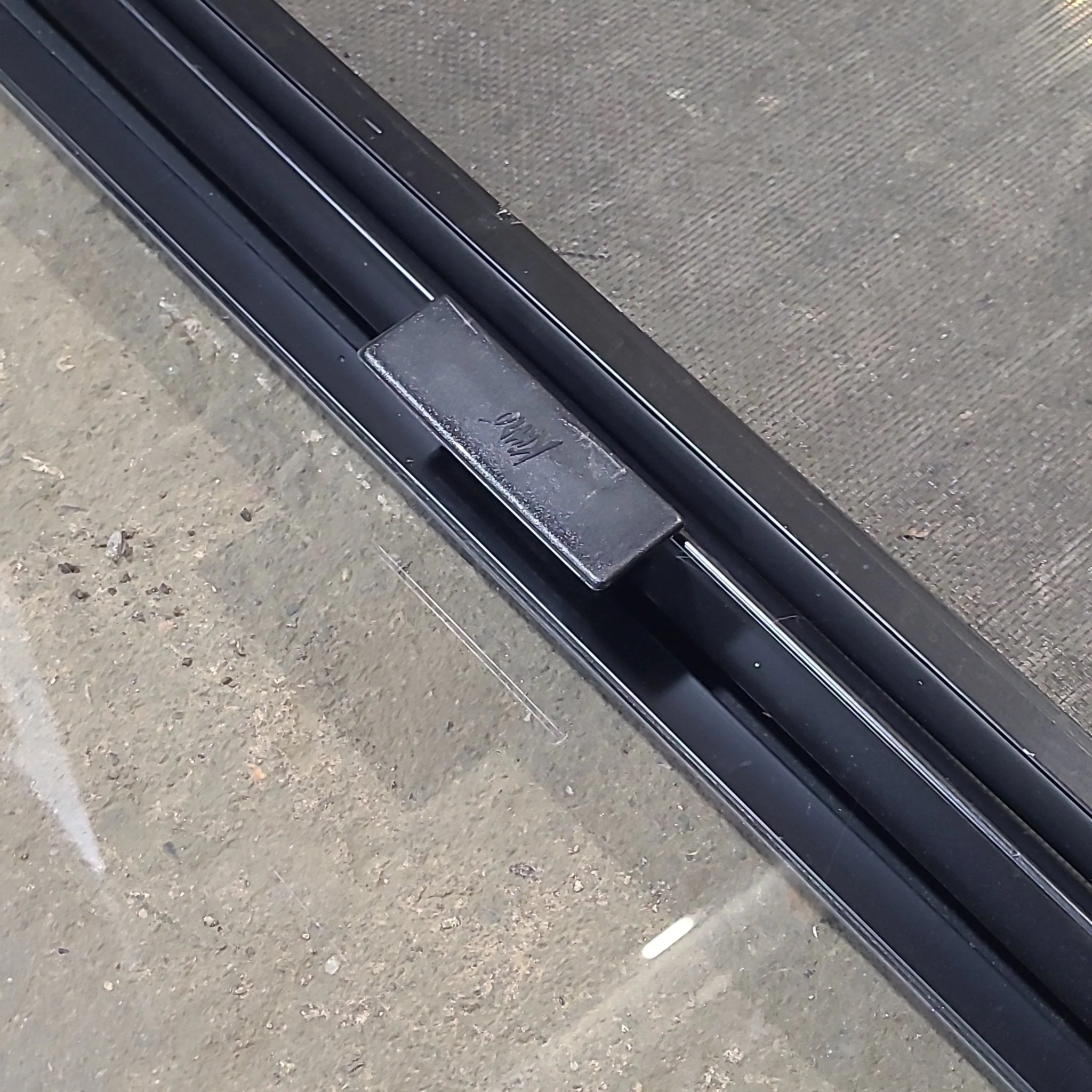 Used Black Radius Opening Window : 29 1/2" W x 21 1/2" H x 1 1/4" D - Image 8
