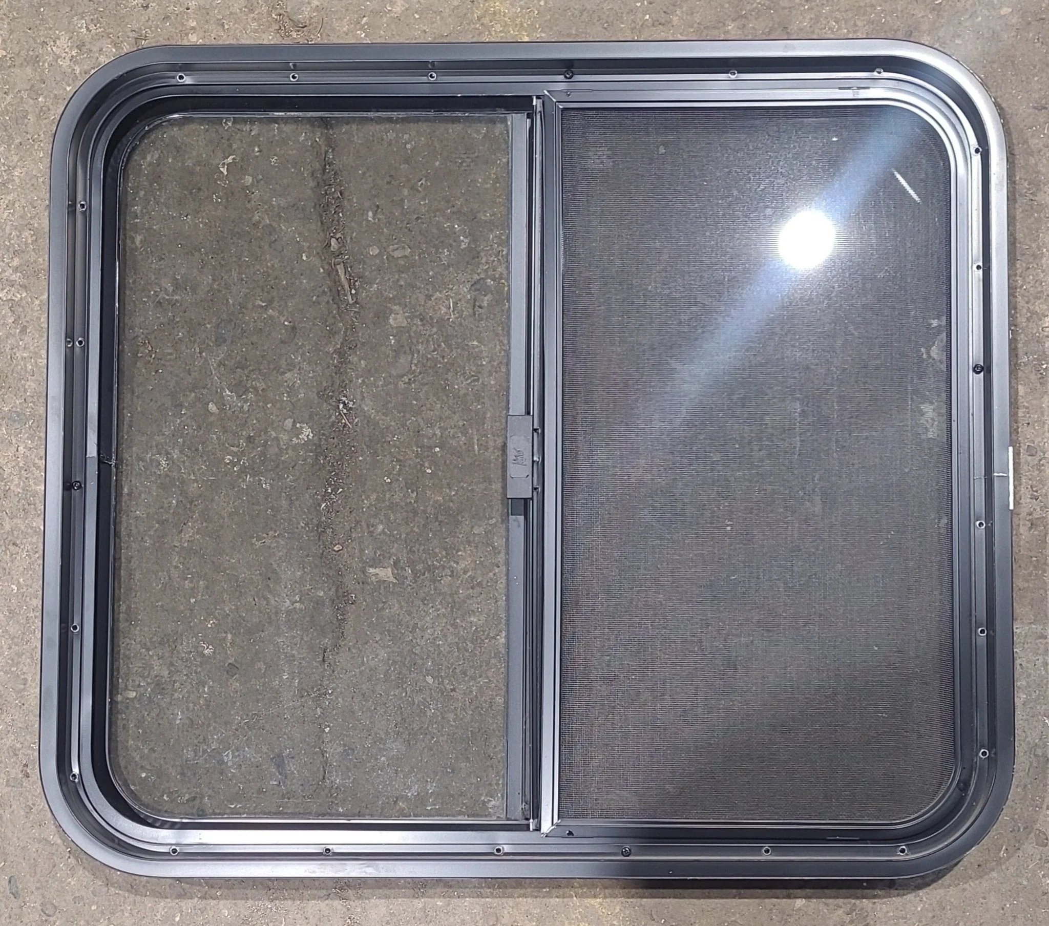 Used Black Radius Opening Window : 29 1/2" W x 25 1/2" H x 1 3/4" D - Image 5
