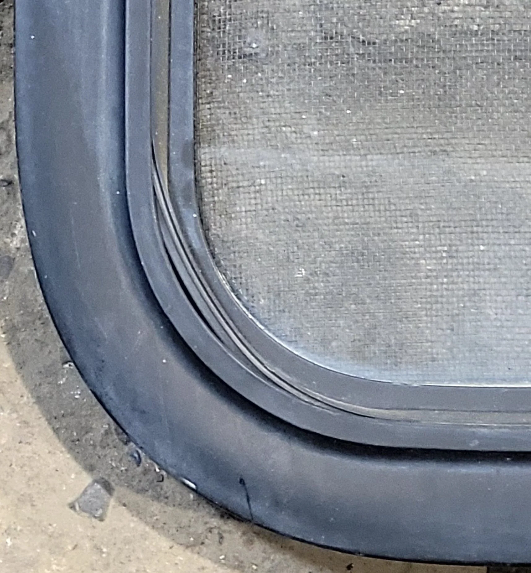 Used Black Radius Opening Window : 29 1/4" W x 21 1/4" H x 1 1/4" D - Image 5