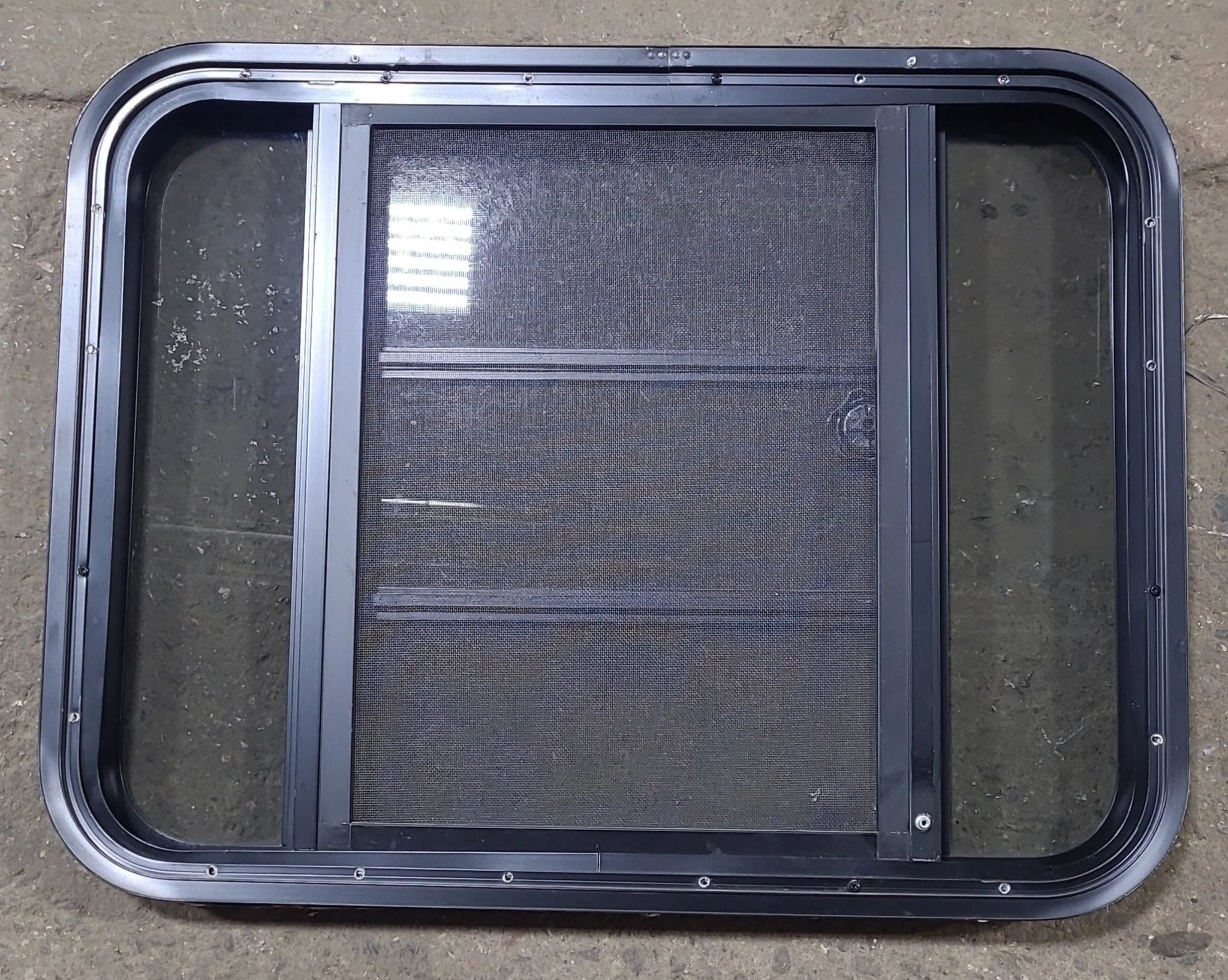 Used Black Radius Opening Window : 29 3/8" W x 22 1/2" H x 1 7/8" D - Image 5