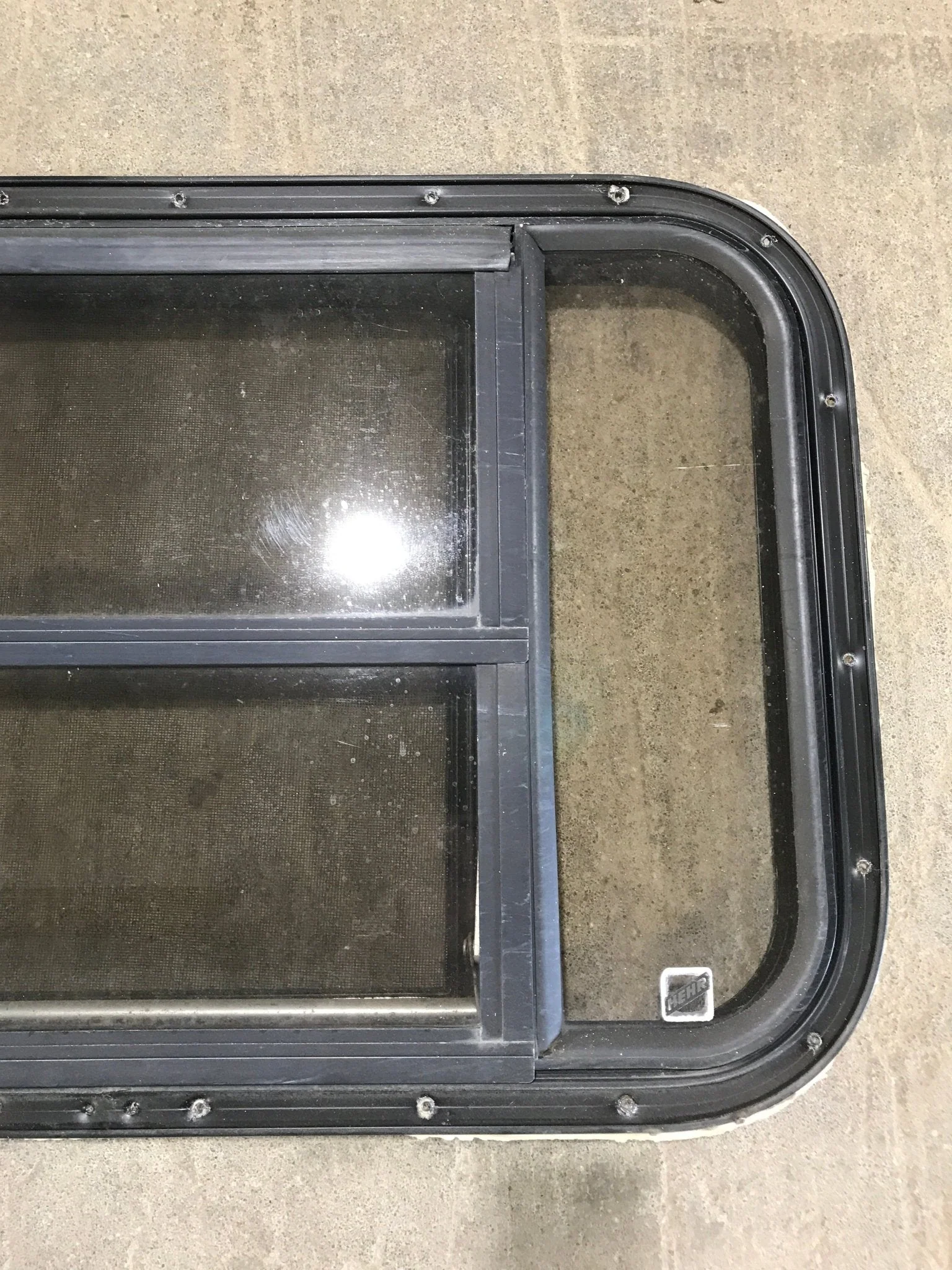 Used Black Radius Opening Window : 30 1/2" W x 18 3/4" H x 1 1/2" D - Image 3