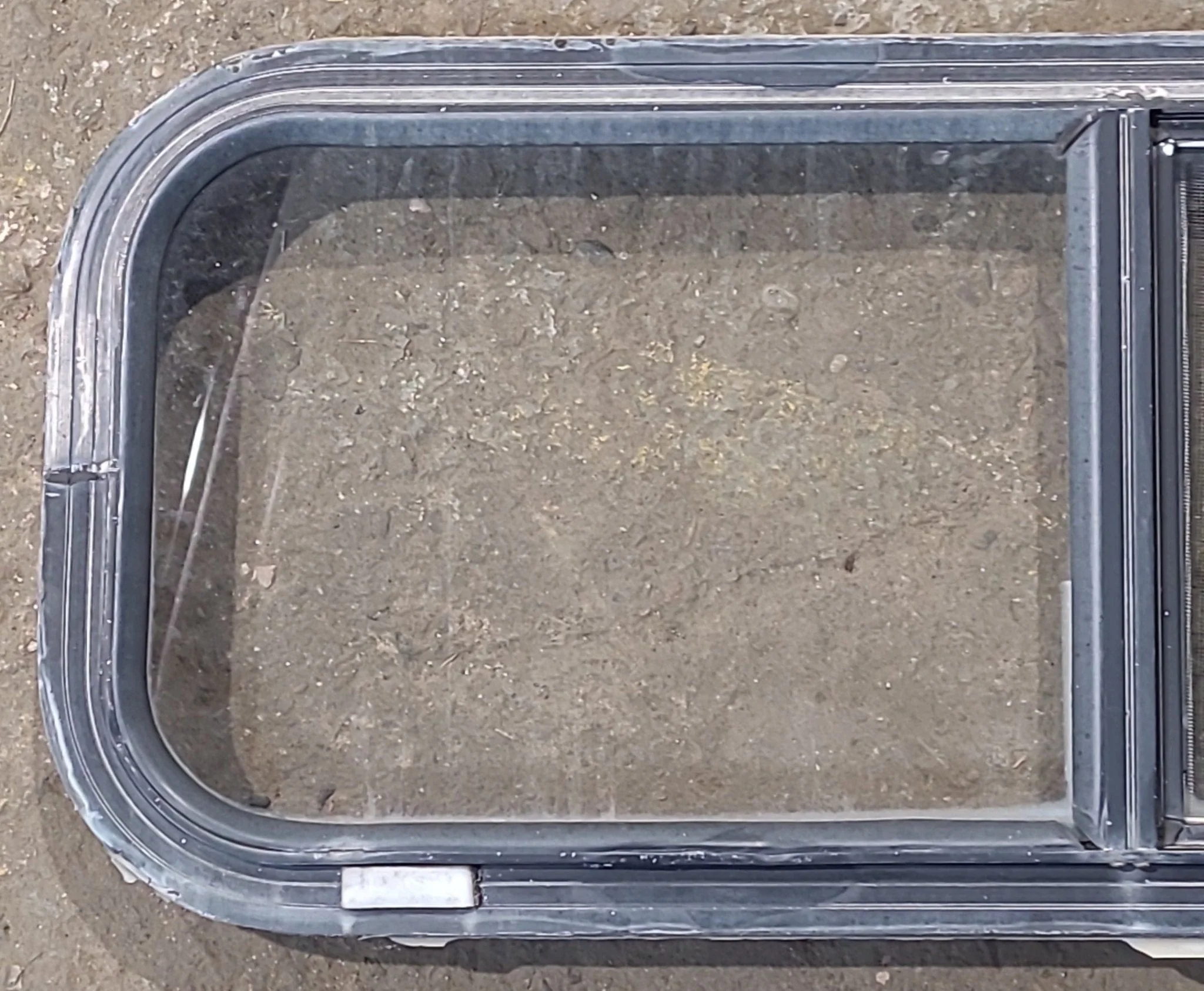 Used Black Radius Opening Window : 30 1/4" W x 11 3/4" H x 1 3/4" D - Image 2