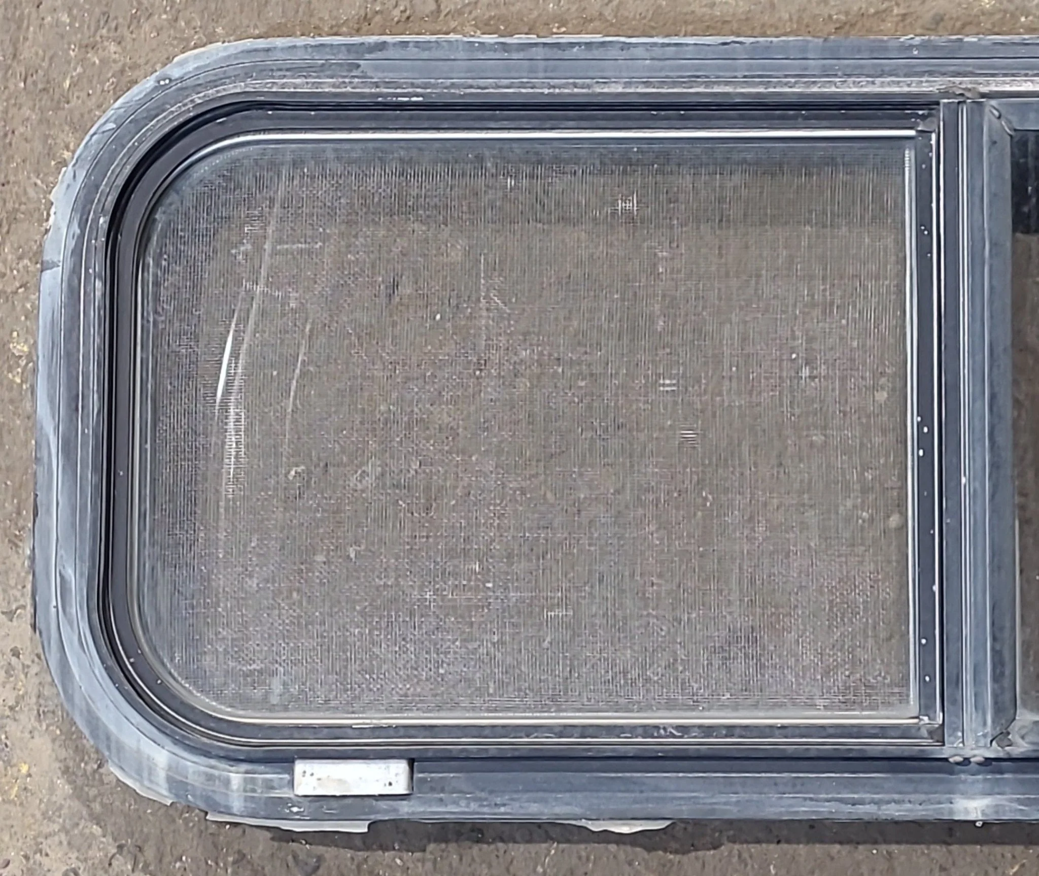 Used Black Radius Opening Window : 30 1/4" W x 11 3/4" H x 1 3/4" D - Image 2