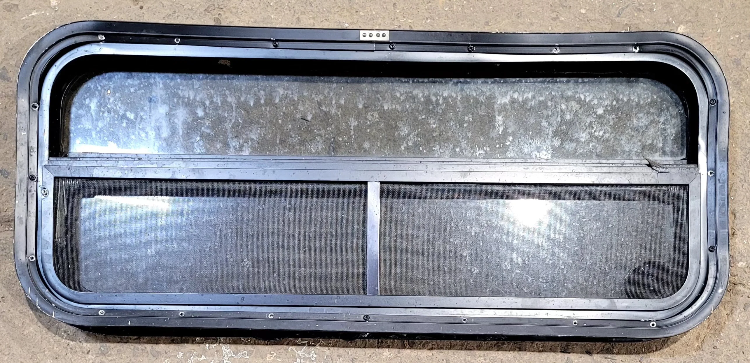 Used Black Radius Opening Window : 35 1/4" W x 14 1/4" H x 2" D - Image 5