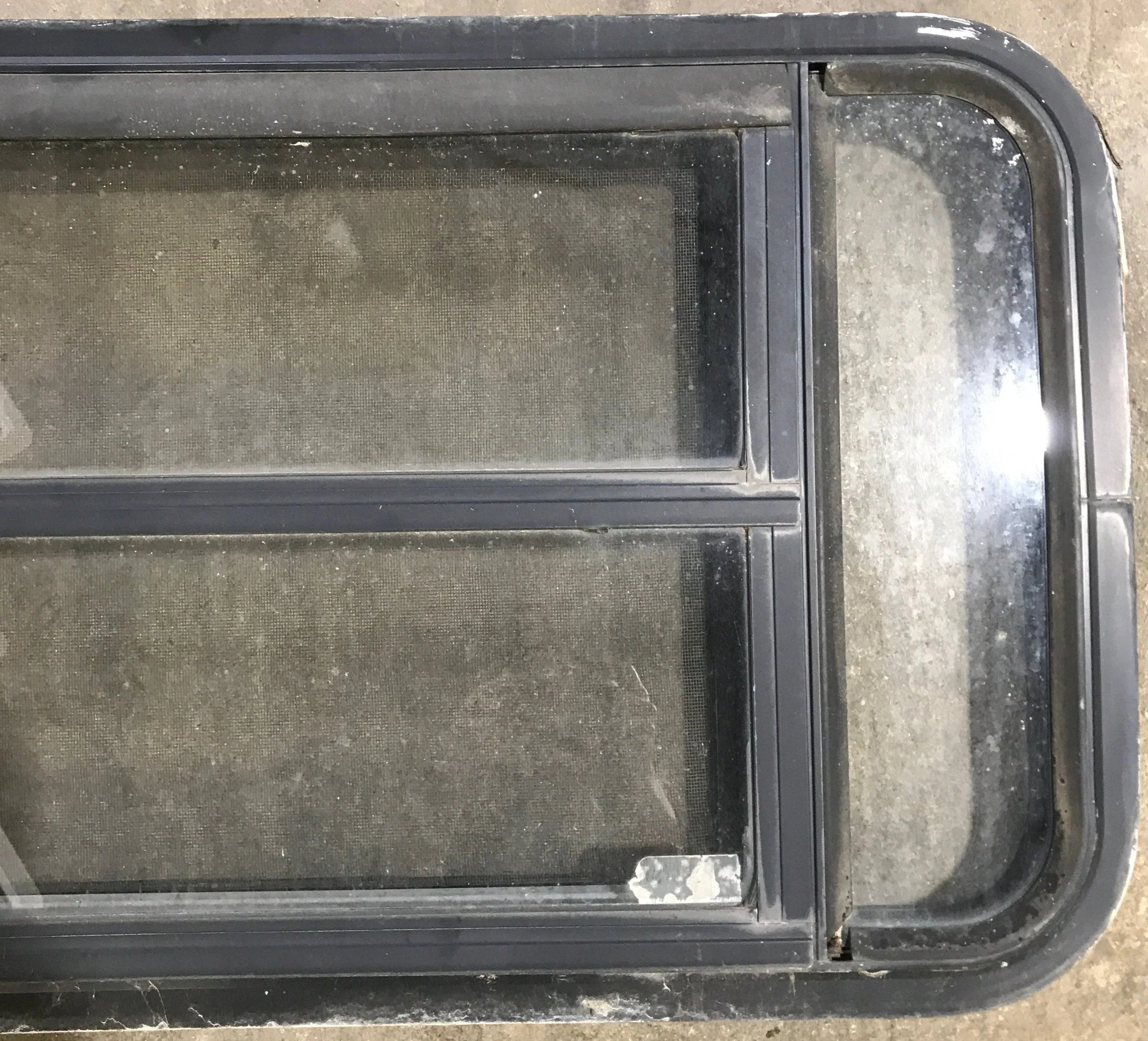 Used Black Radius Opening Window : 35" W x 17 1/4" H x 1 7/8" D - Image 3