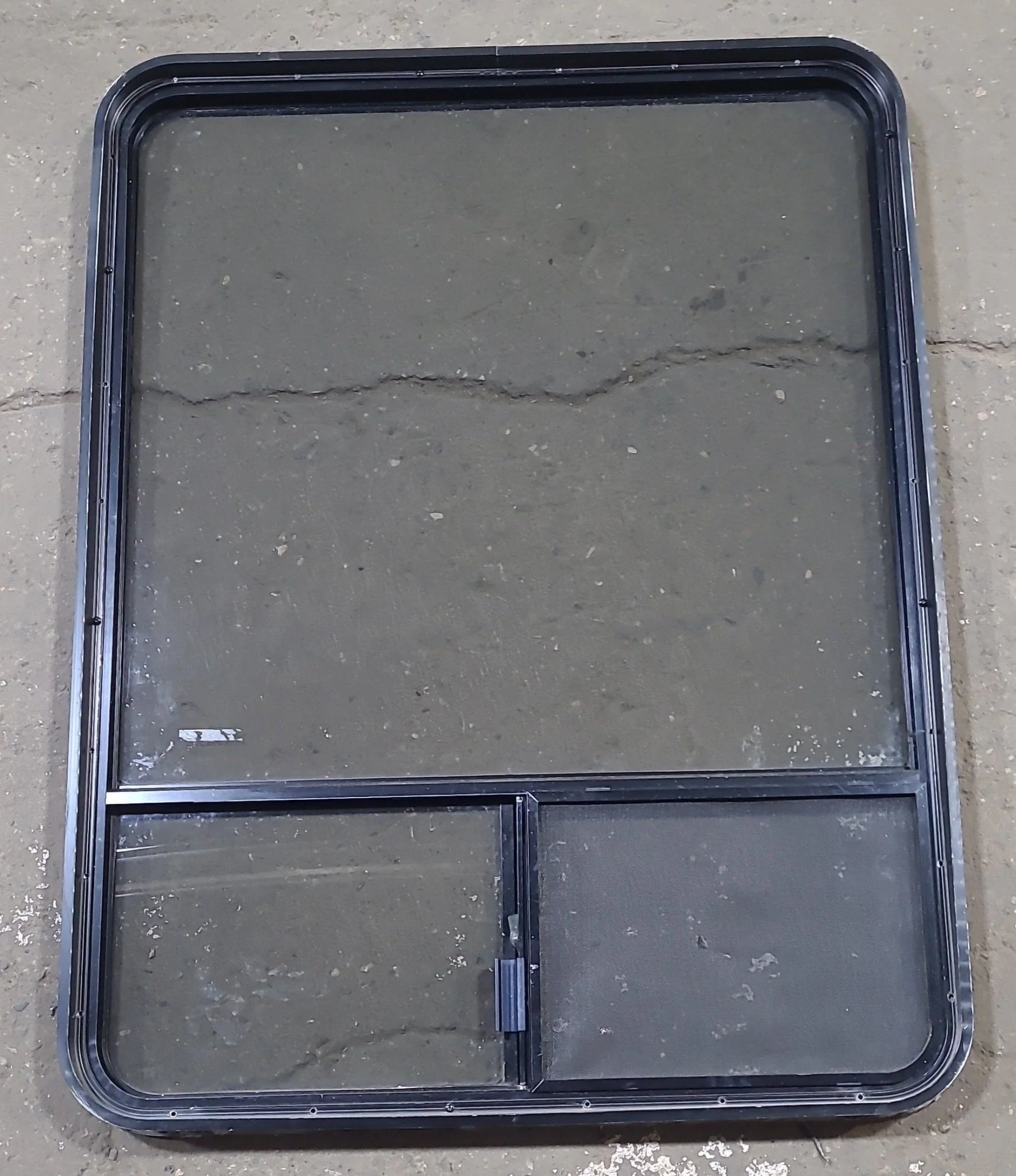 Used Black Radius Opening Window : 36 1/4" W x 48" H x 1 7/8" D - Image 4