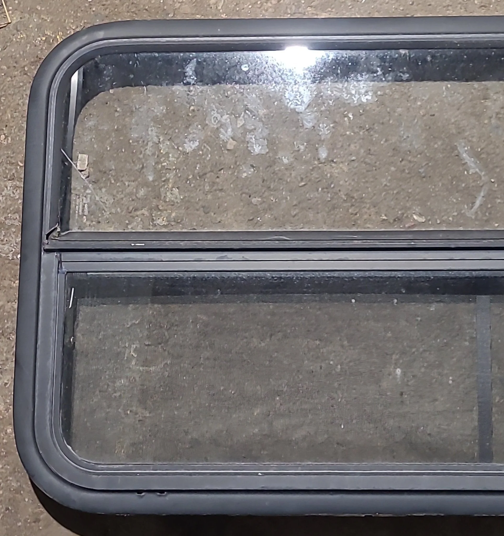 Used Black Radius Opening Window : 41 1/2" W x 21 1/4" H x 1 3/4" D - Image 3