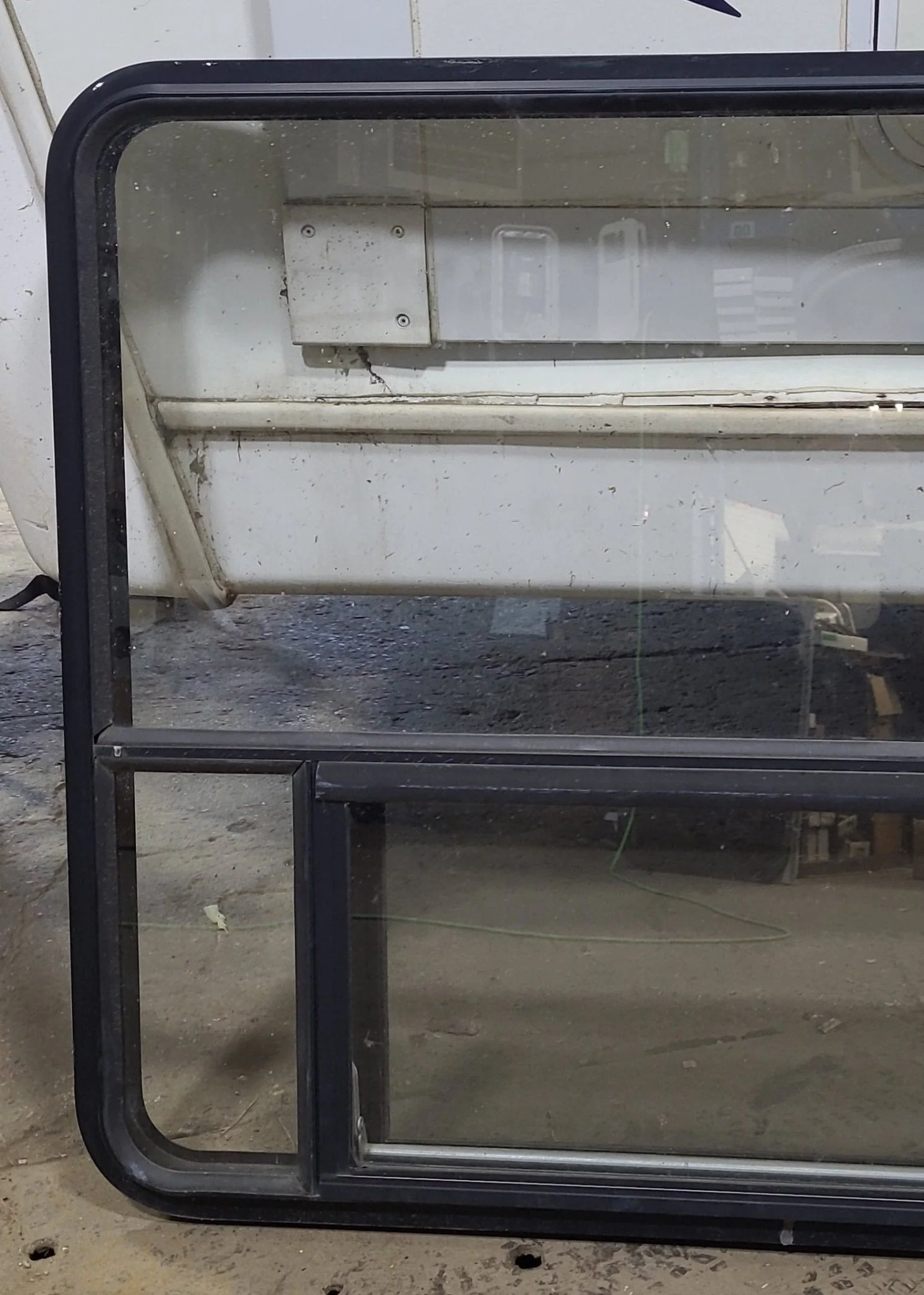 Used Black Radius Opening Window : 45 1/4" W x 35 1/4" H x 2" D - Image 2