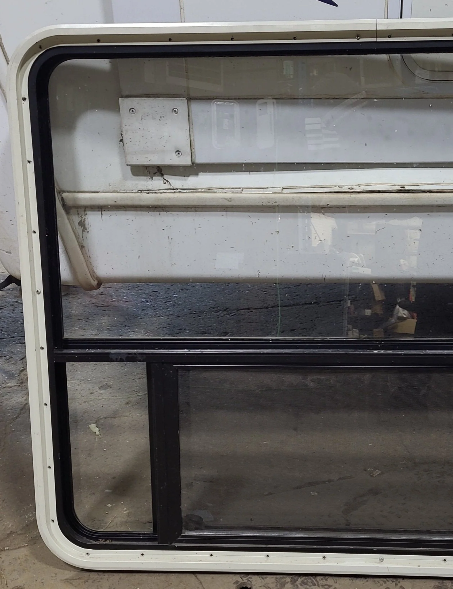 Used Black Radius Opening Window : 45 1/4" W x 35 1/4" H x 2" D - Image 5