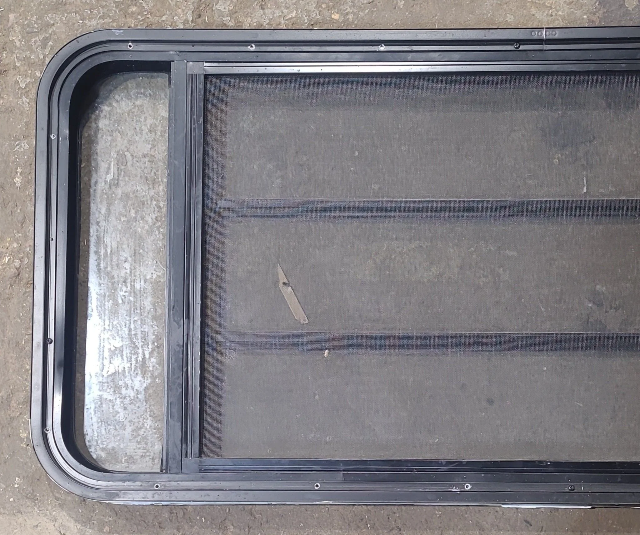 Used Black Radius Opening Window : 47 1/2" W x 22 1/4" H x 1 7/8" D - Image 7