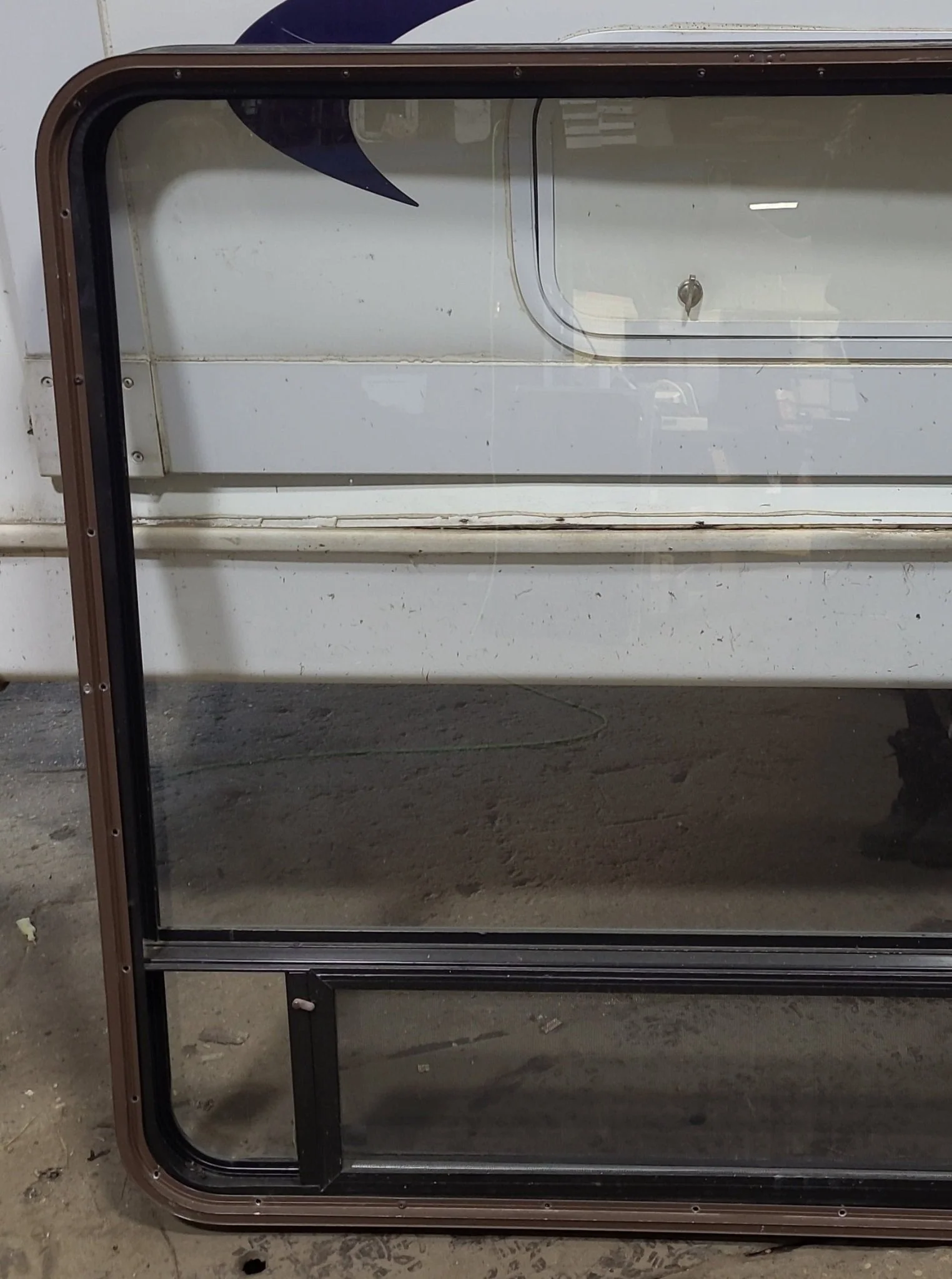 Used Black Radius Opening Window : 47 1/2" W x 41 3/4" H x 1 3/4" D - Image 5