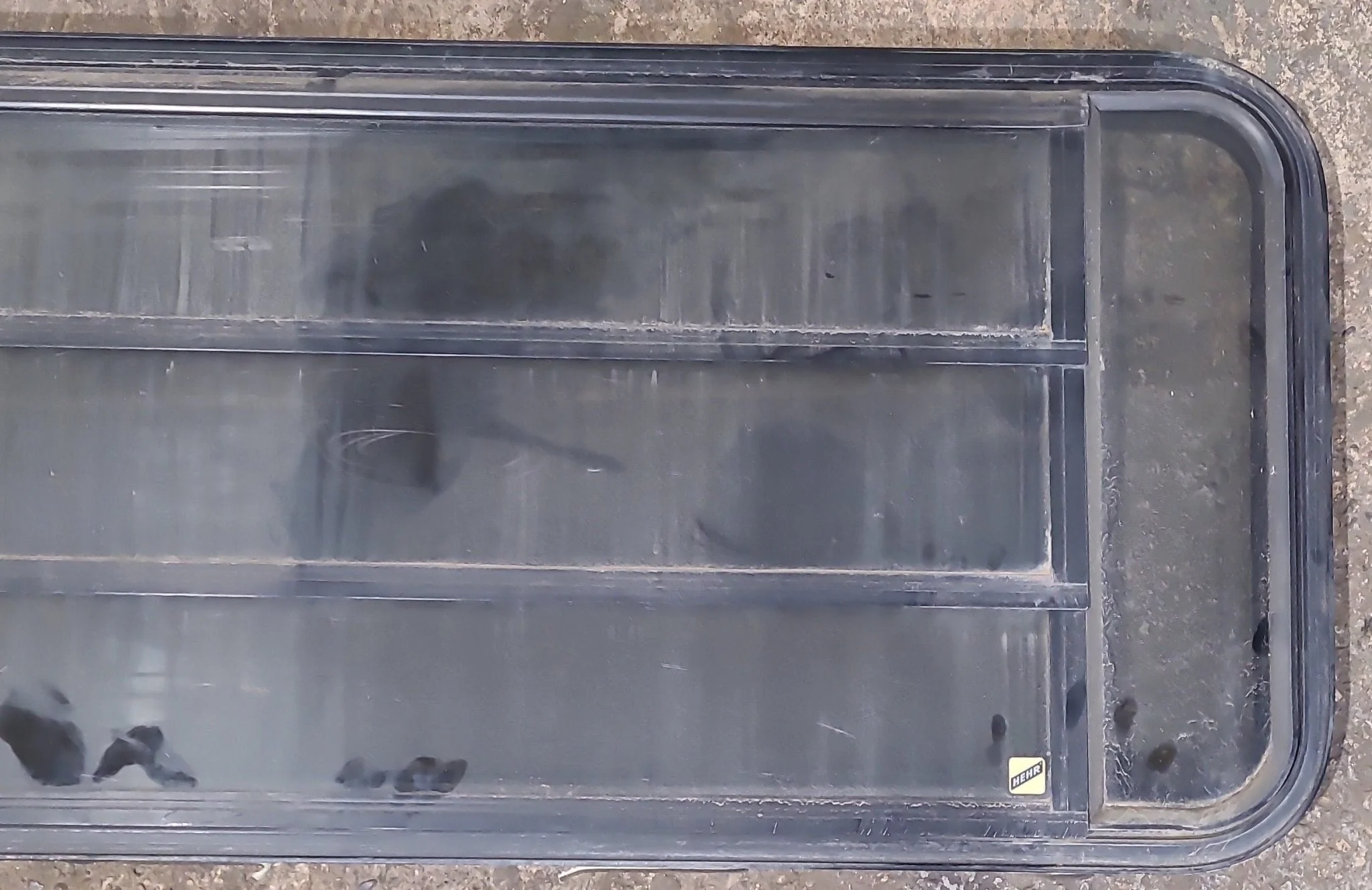 Used Black Radius Opening Window : 53 1/2" W x 21 3/4" H x 1 7/8" D - Image 3