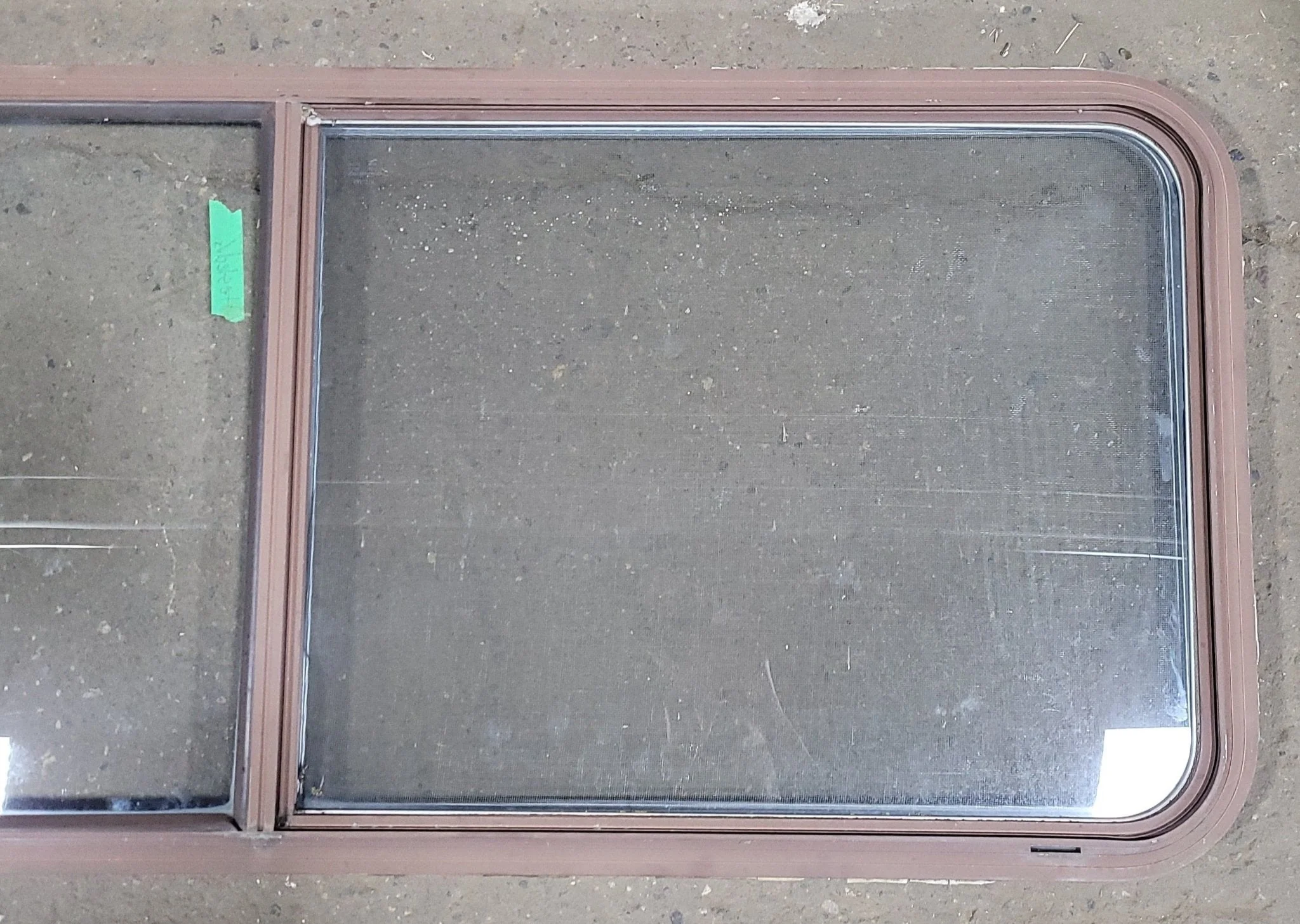 Used Black Radius Opening Window : 54 1/4" W X 21 3/4" H X 1 3/4" D - Image 3