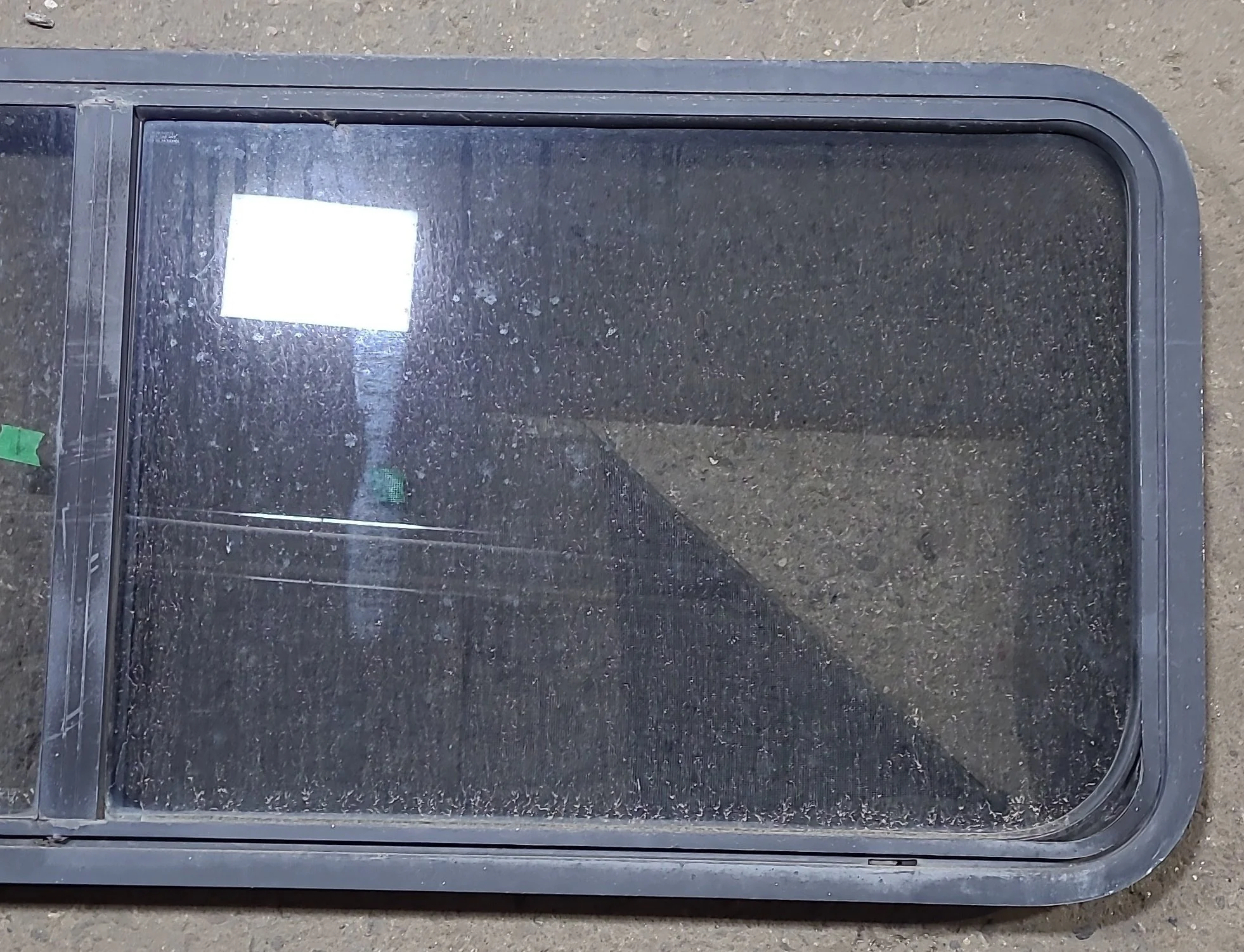 Used Black Radius Opening Window : 60 1/4" W x 21 3/4" H x 1 3/4" D - Image 3
