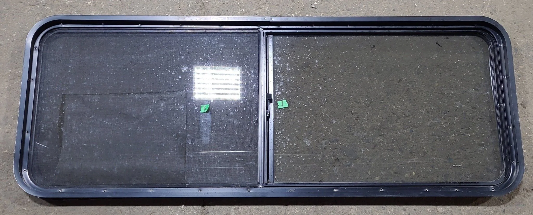 Used Black Radius Opening Window : 60 1/4" W x 21 3/4" H x 1 3/4" D - Image 5