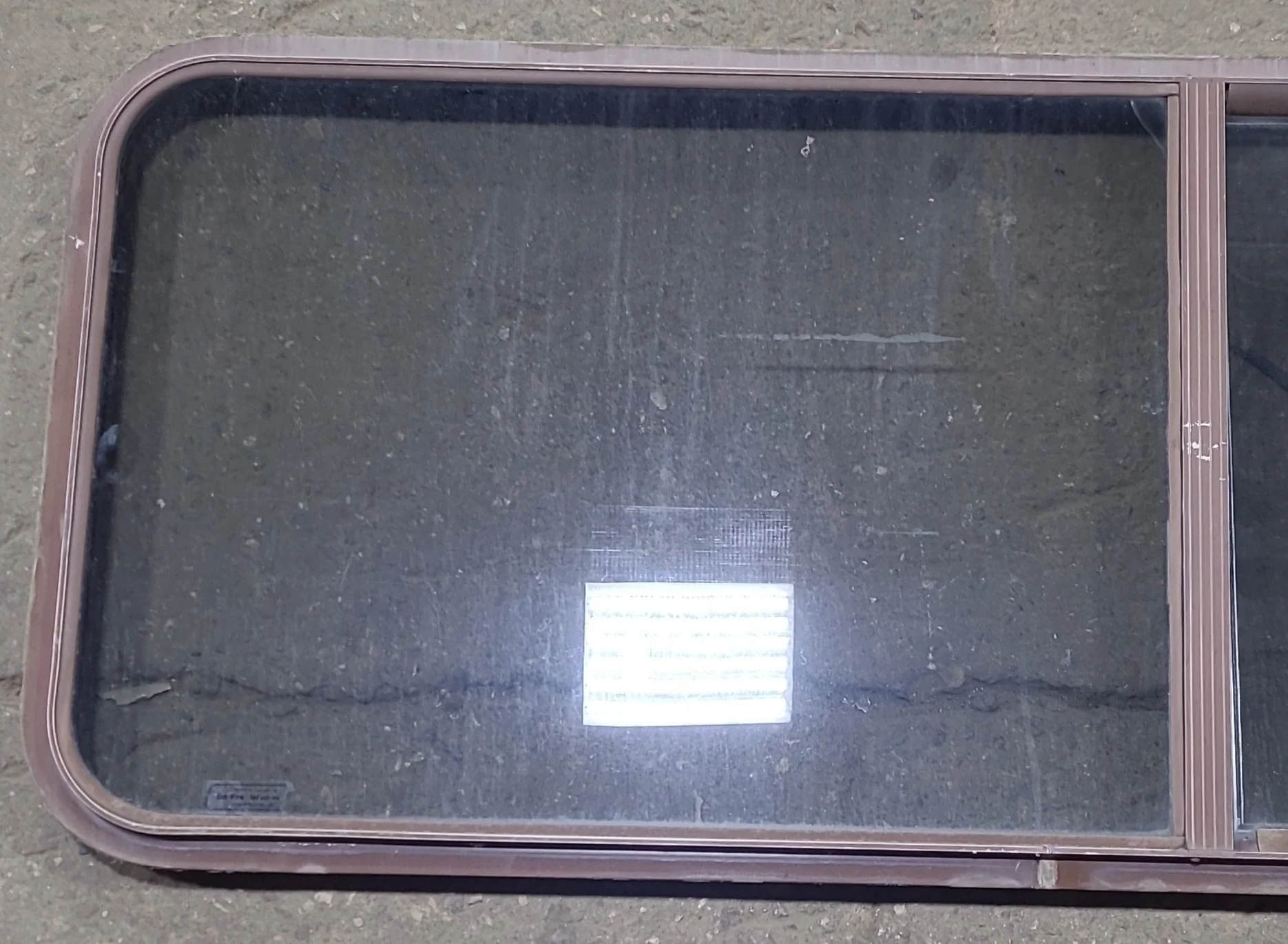 Used Black Radius Opening Window : 60 1/4" W x 21 3/4" H x 1 3/8" D - Image 3