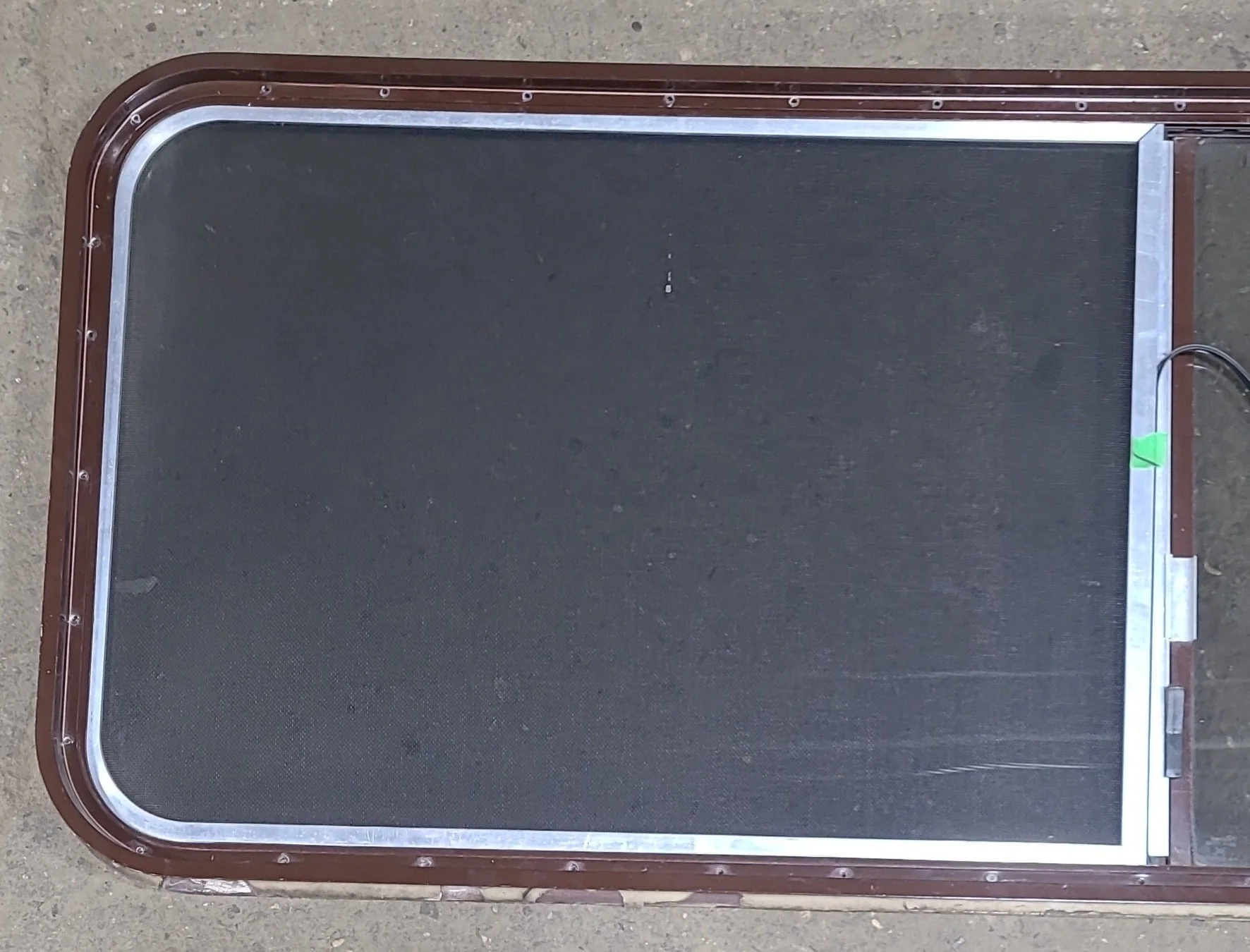 Used Black Radius Opening Window : 60 1/4" W x 21 3/4" H x 1 3/8" D - Image 5