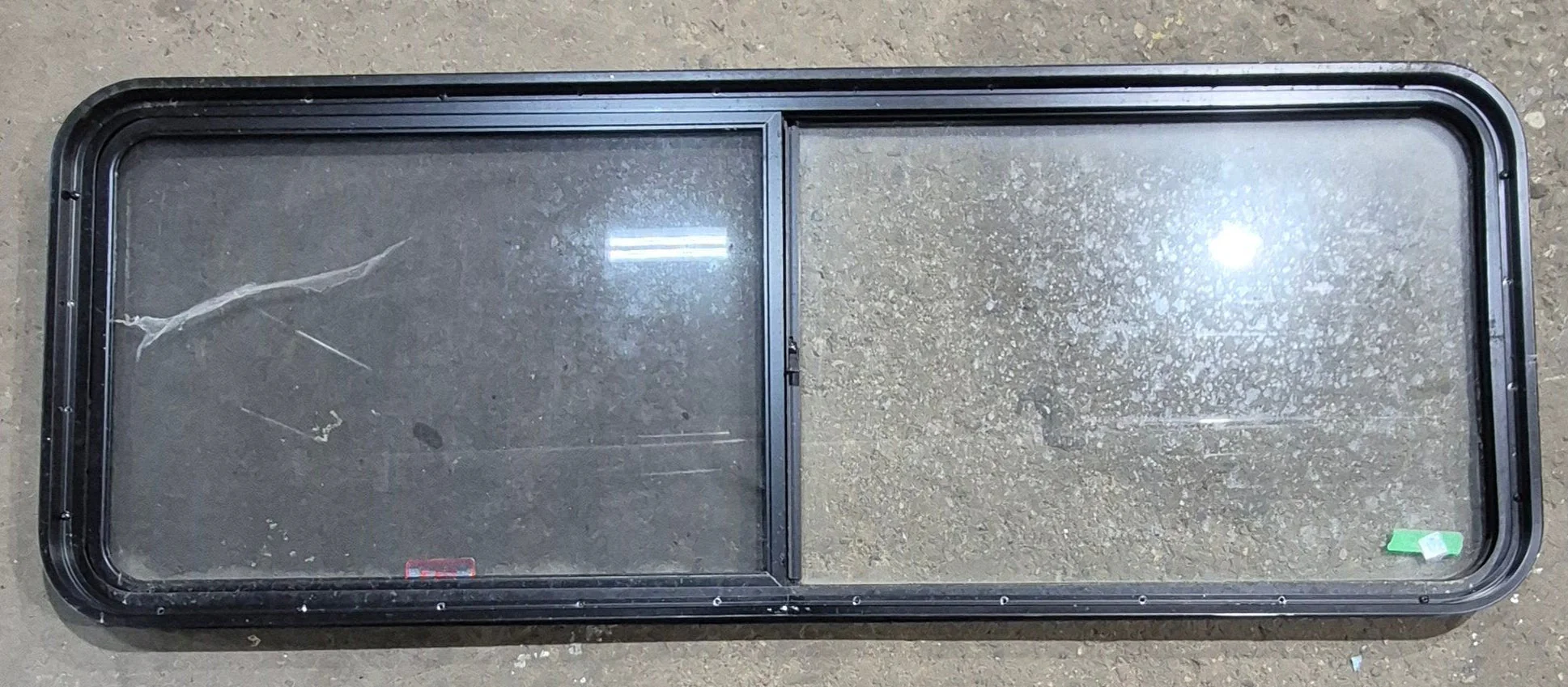 Used Black Radius Opening Window : 60 1/4" W x 21 3/4" H x 1 5/8" D - Image 5