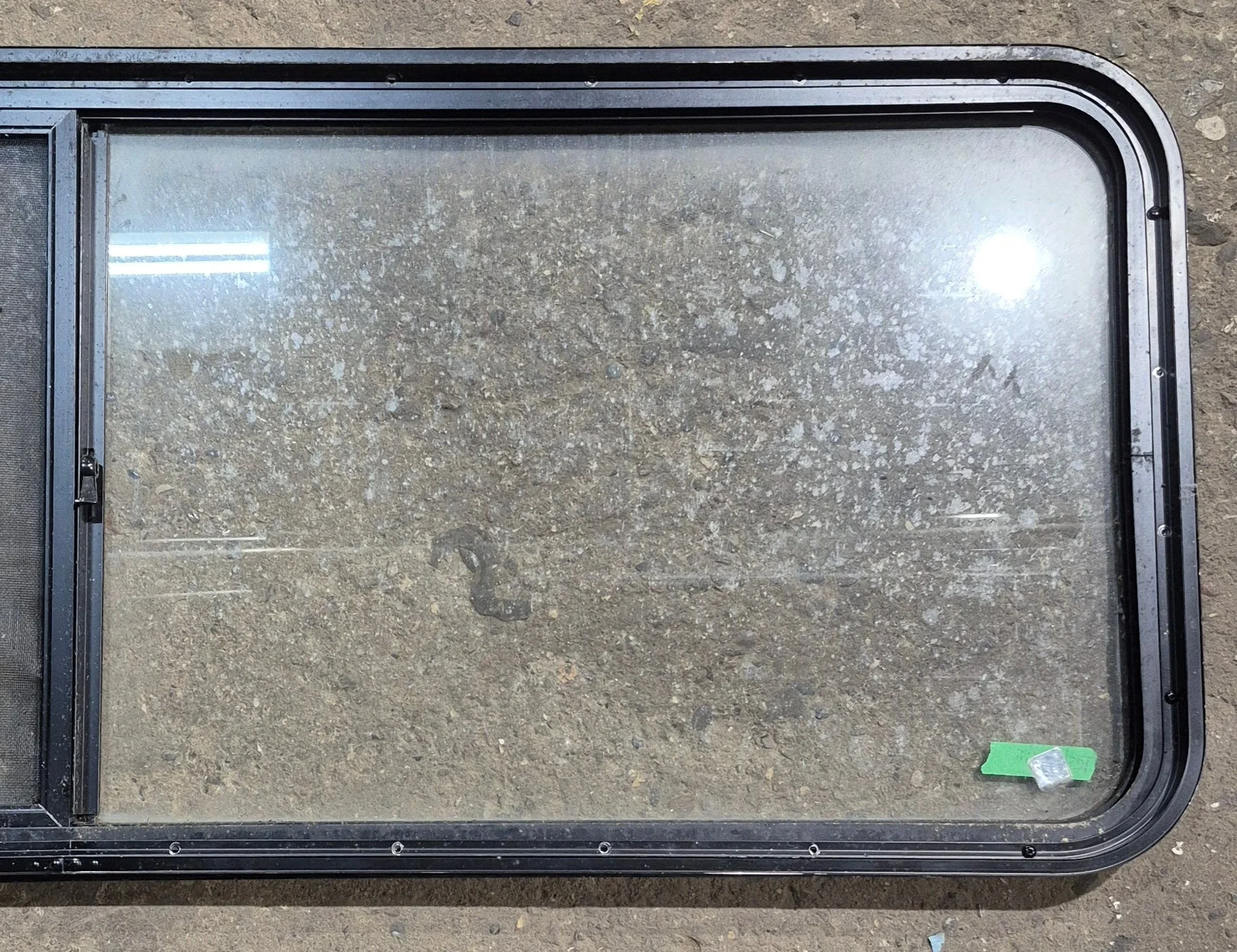 Used Black Radius Opening Window : 60 1/4" W x 21 3/4" H x 1 5/8" D - Image 7